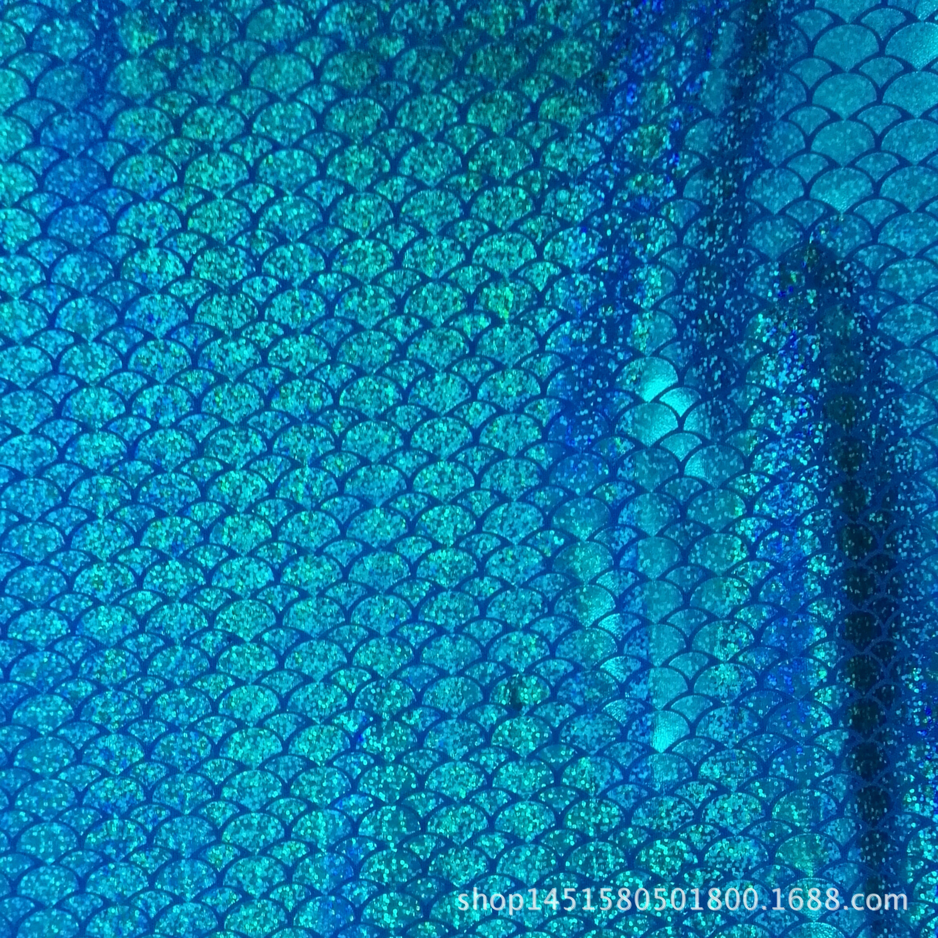蓝色针织布烫蓝色镭射鱼鳞 宽幅150cm 现货出售