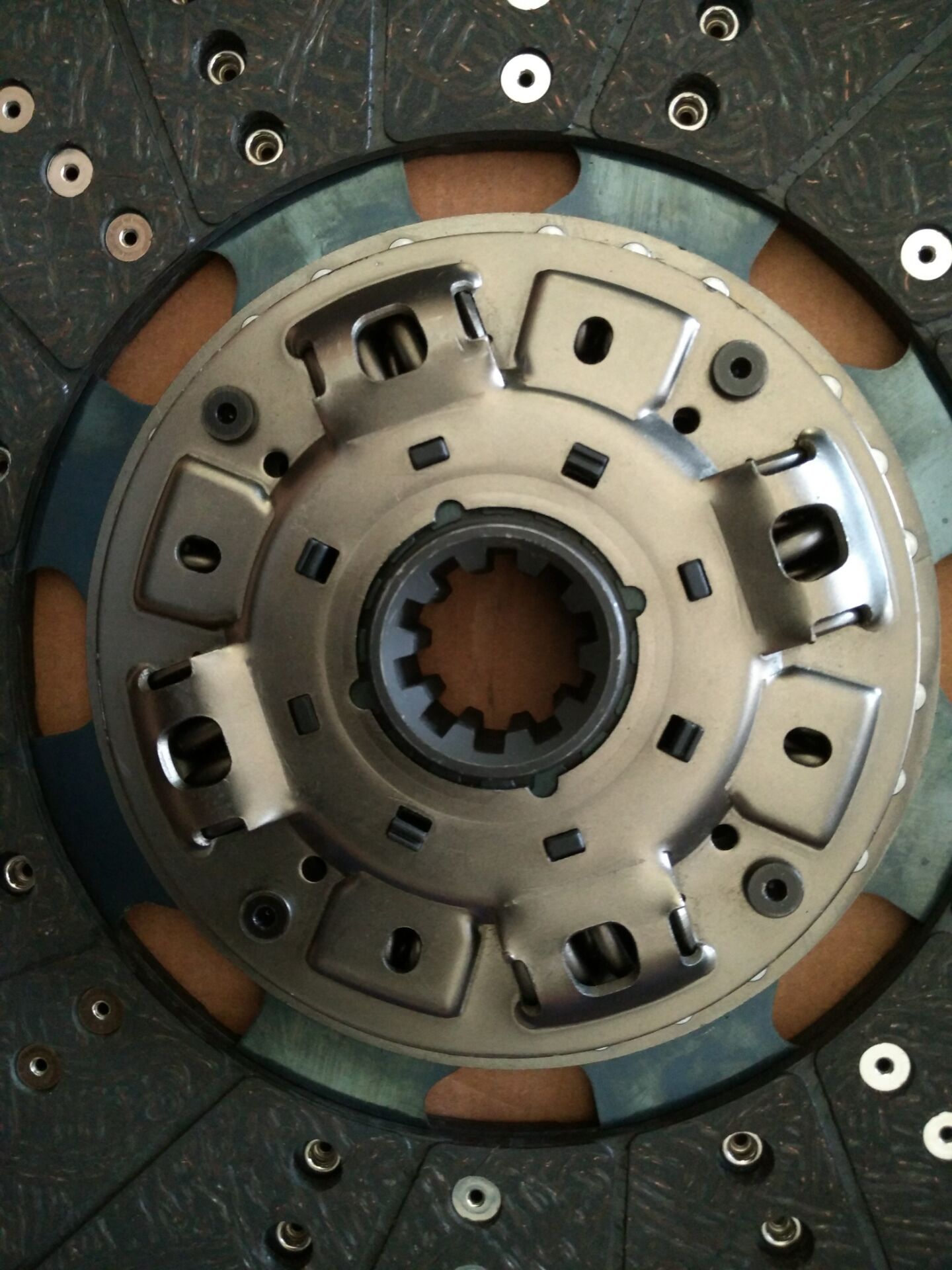 厂家直销福田欧马可玉柴机器专用350离合器片摩擦片汽车配件