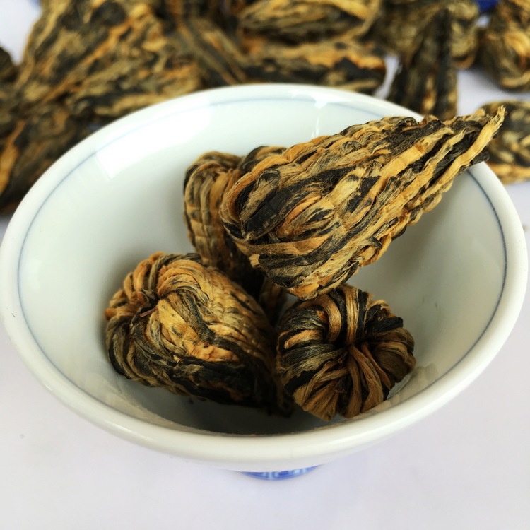 2016滇红小红塔 特级手工红塔 凤庆蜜香金芽金塔红宝塔特.