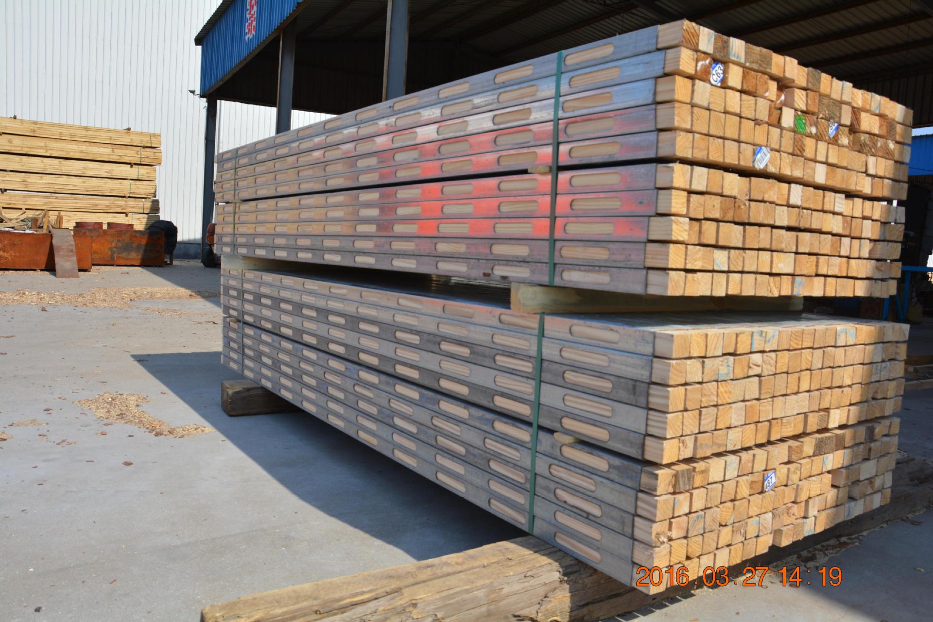 北京钢木龙骨生产厂家钢木方钢包木批发