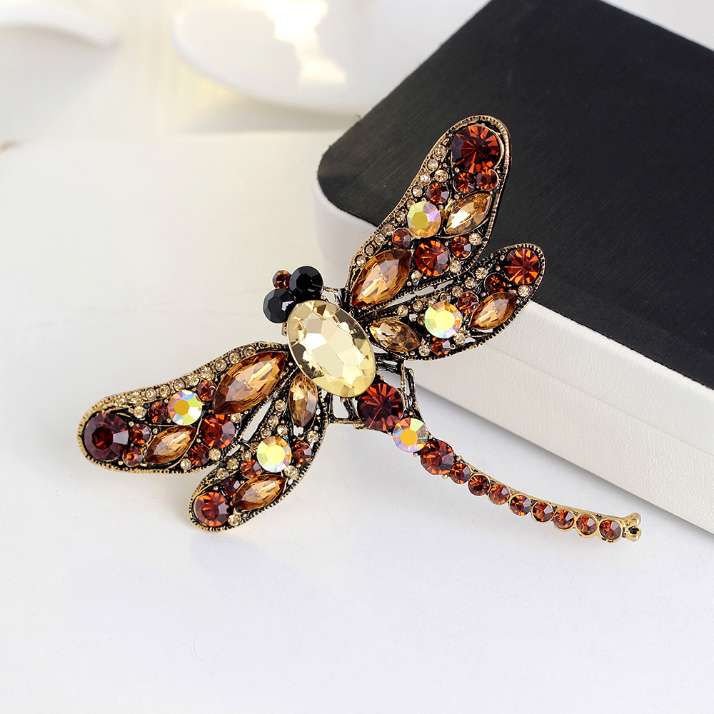 European and American Retro Brooch Corsage Pin Large Dragonfly Silk Scarf Buckle Animal Brooch Spot