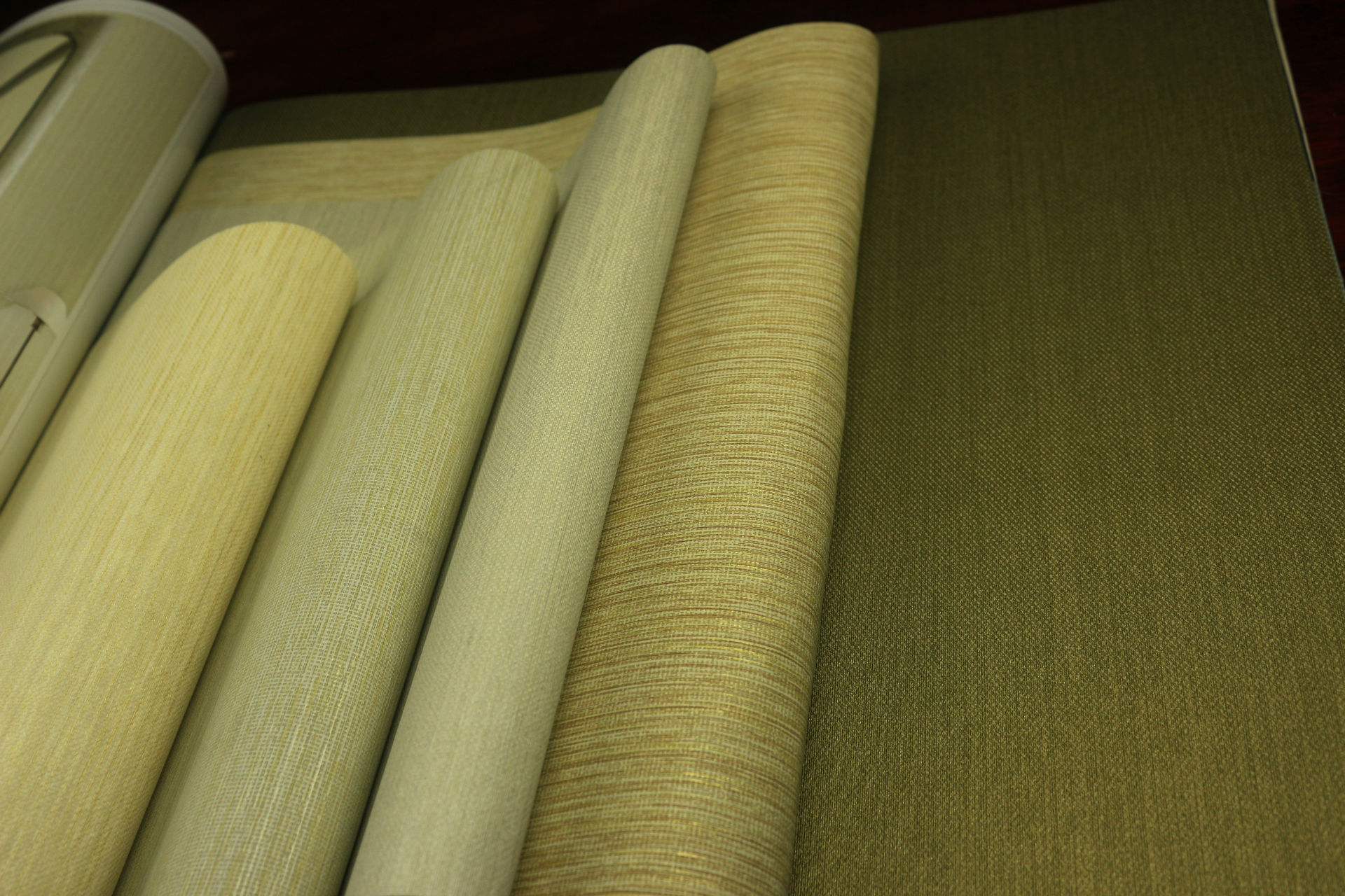 首页 装潢 壁纸 墙纸 >d9 精致素色纱线墙纸 极简搭配别致风韵 卧室