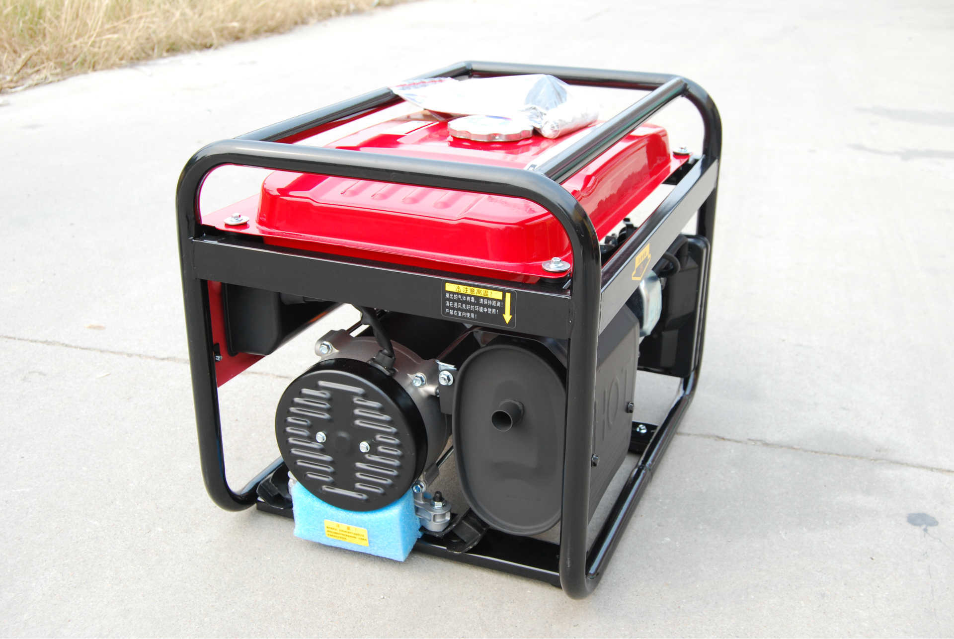 3千瓦220伏手动小型汽油发电机组直销 坂田铃木家用汽油发电机