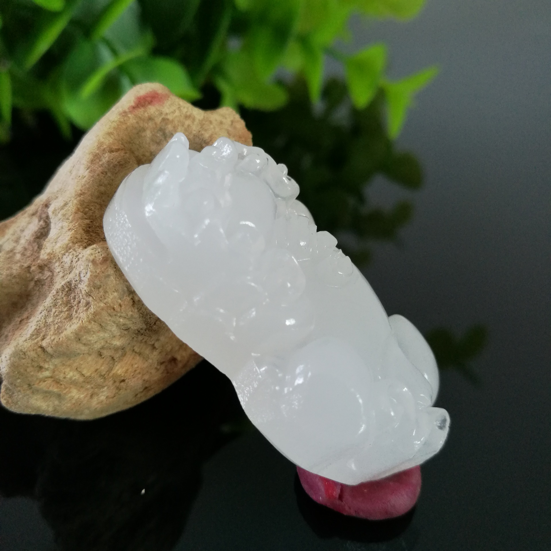 批发汉白玉器工艺品挂饰 阿富汗貔貅吊坠 男女情侣工艺品厂家直销