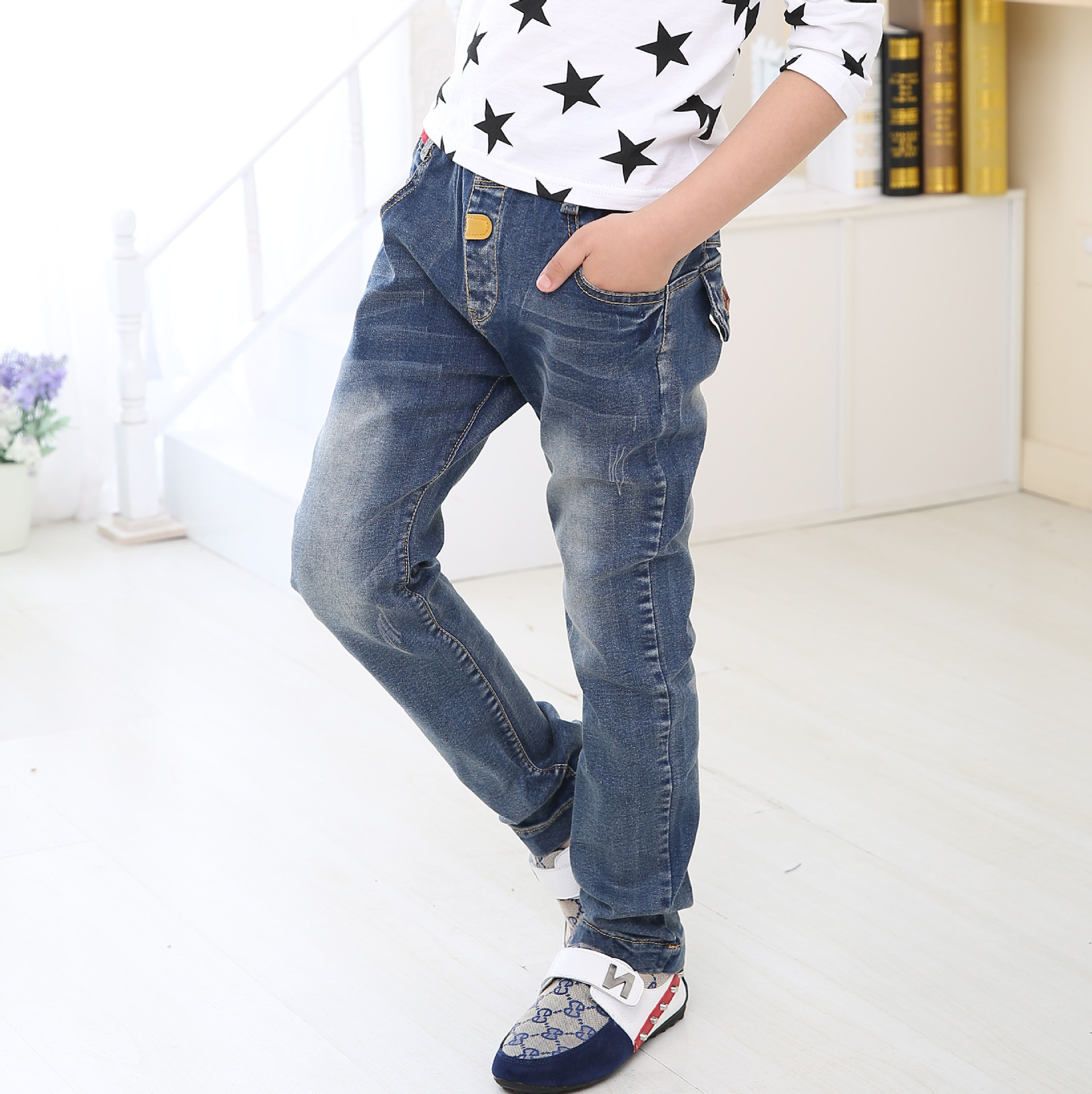 适合年龄段 中大童(8-16岁) 适合季节 春秋 款式 牛仔裤 裤长 长裤