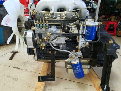 云南昆明云内动力4102qbz车用发动机柴油机