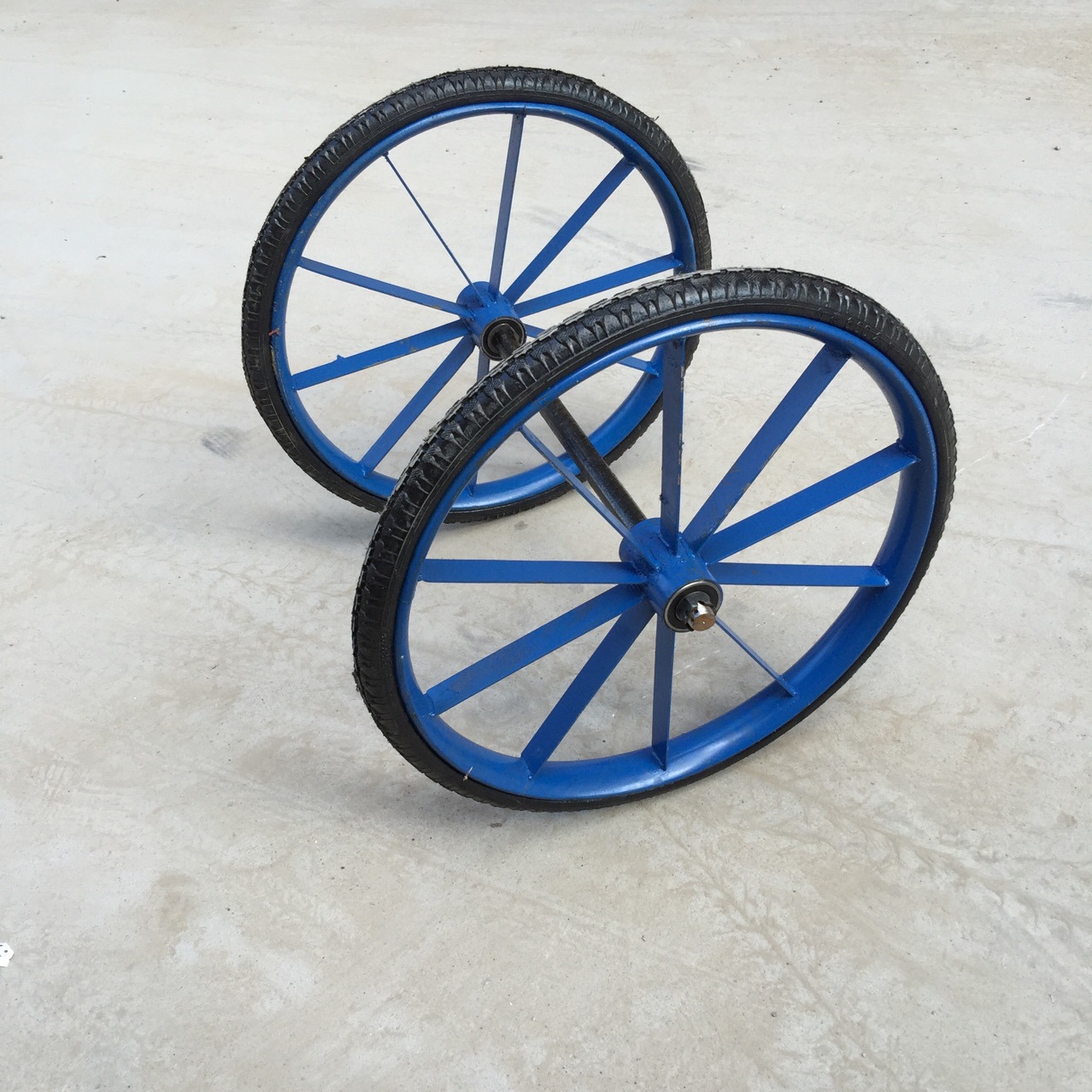 厂家批发 26寸双轮车手推车建筑工地小车下盘pu实心轮 排车轮