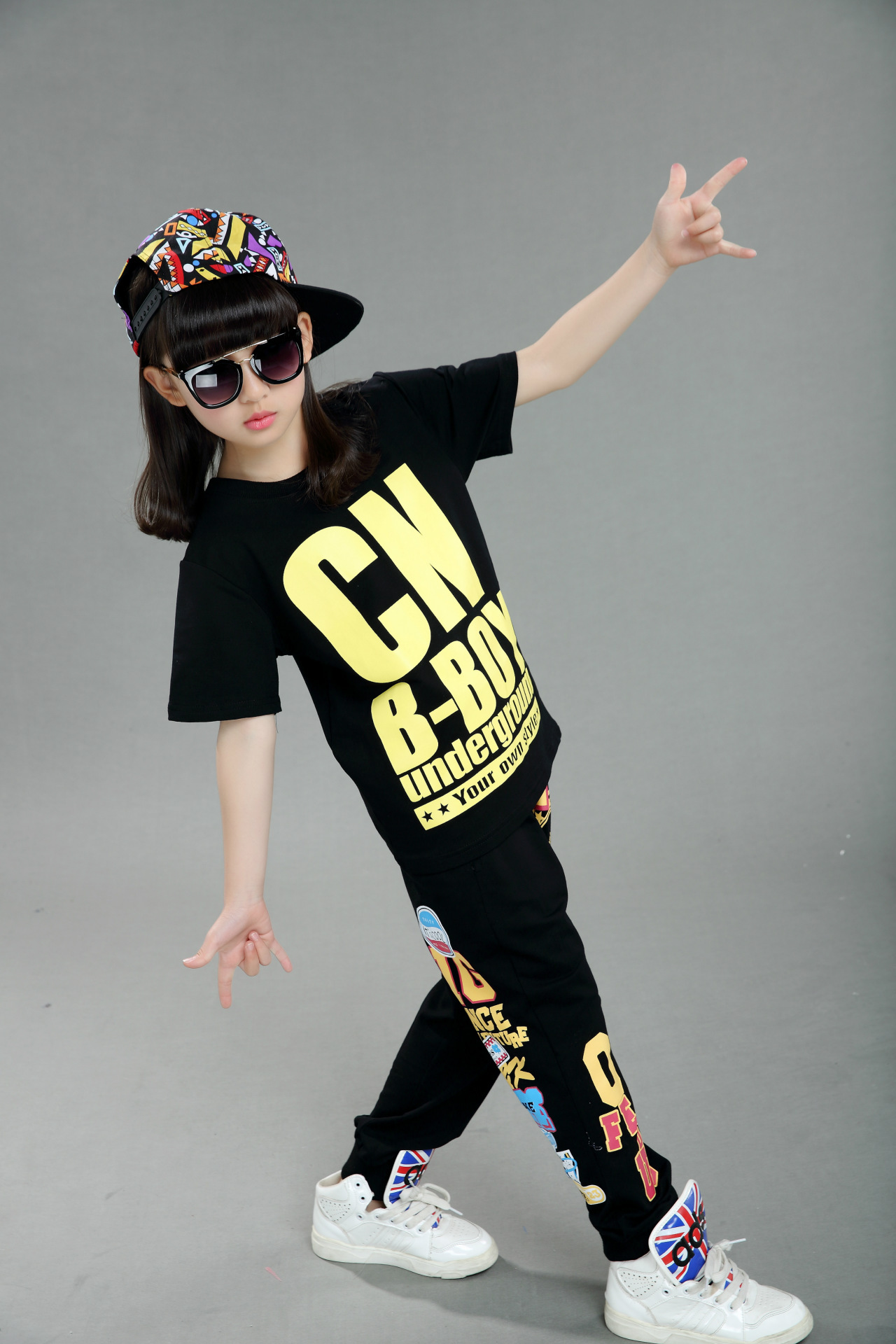 新品儿童嘻哈街舞演出服全棉时尚男女童短袖