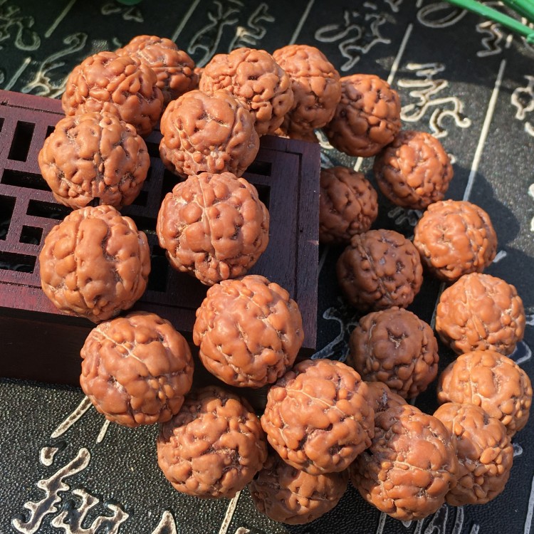 原桩大爆肉 肌肉纹脑纹小金刚菩提佛珠 肌肉纹金刚手串 红皮 秒沉