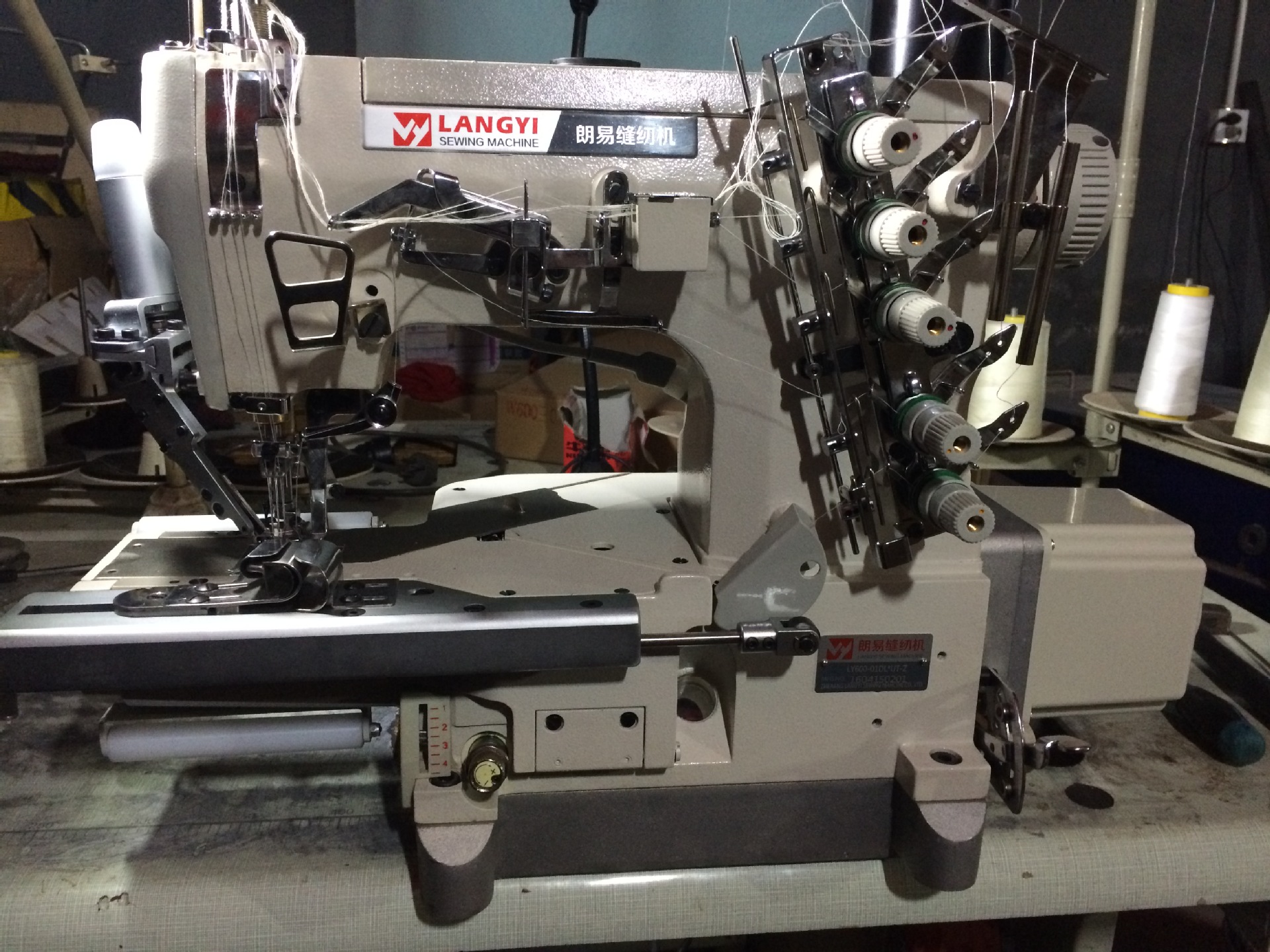 600小方头上松紧 高速自动剪线绷缝机 氨纶腰 工业缝纫机