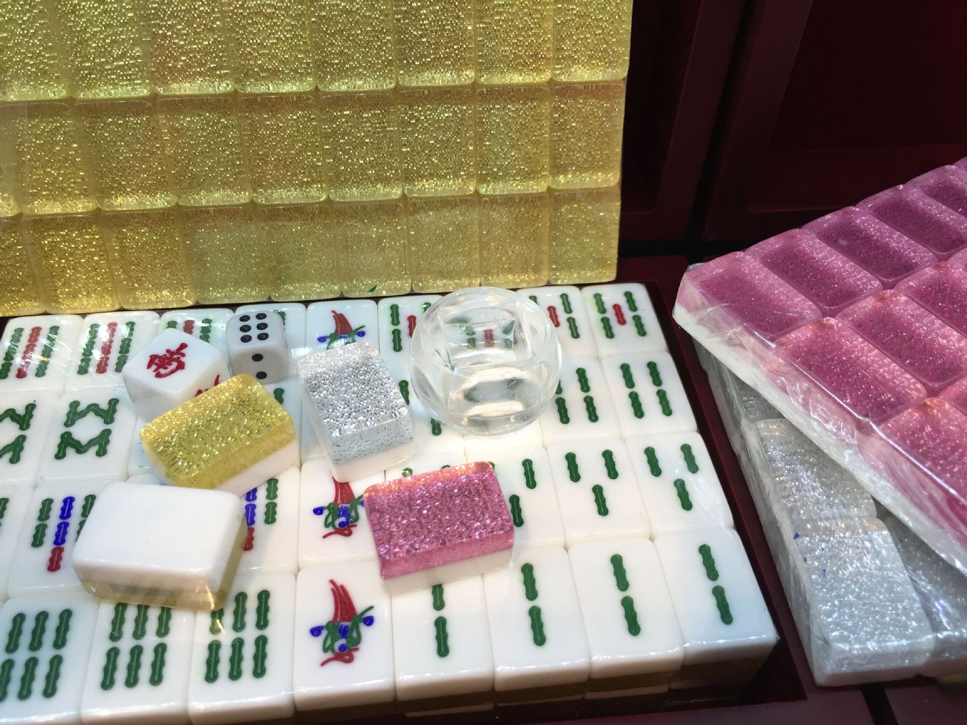 休闲麻将 旅行麻将 水晶麻将 娱乐聚会必备附精致高档钢琴漆木盒