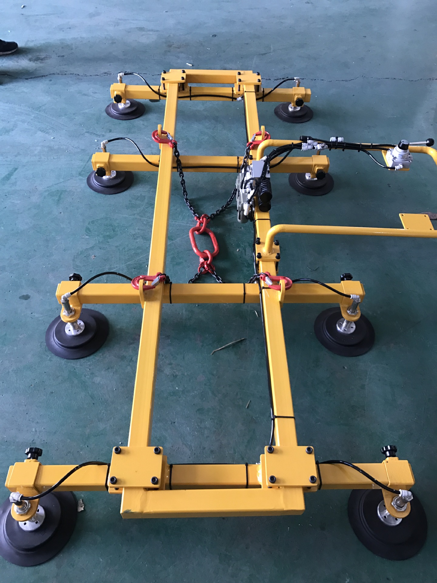 苏州悬臂吊吸取真空吸盘助力机械手激光机钢板自动上下料真空吊具