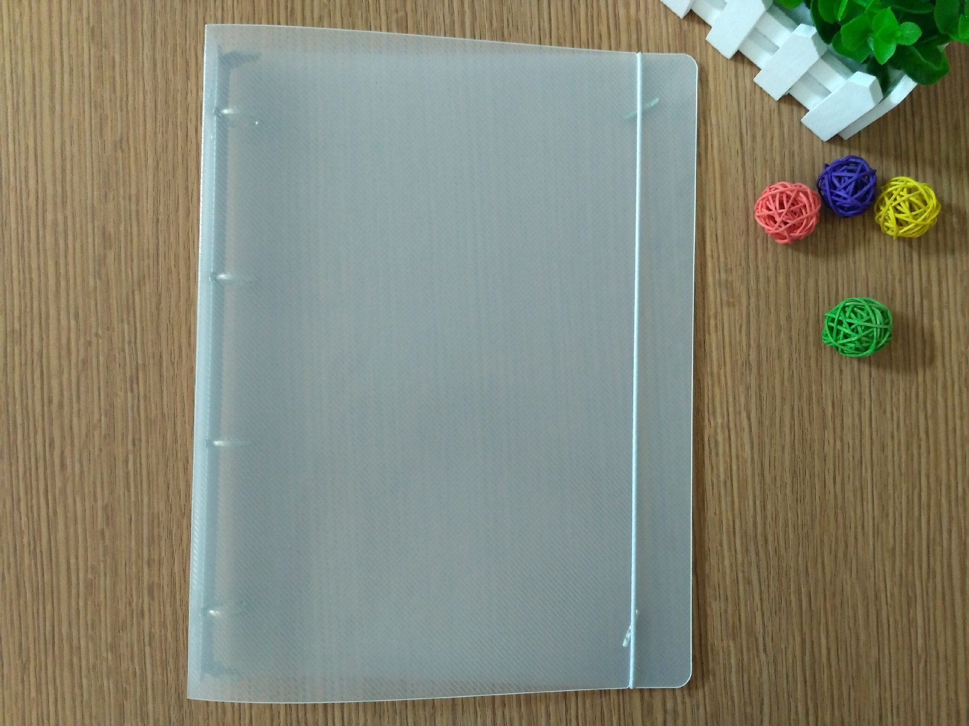 透明pp四孔夹带开关 塑料孔夹活页夹文件夹 办公收纳文件夹