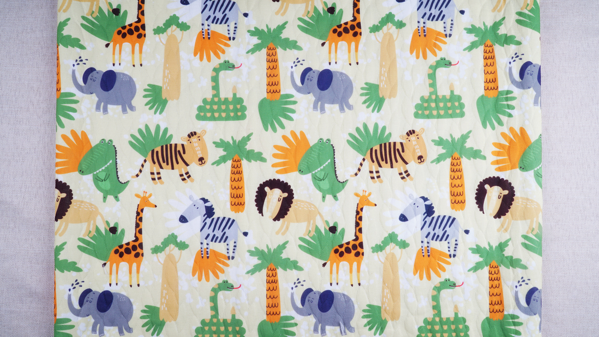 可爱卡通动物花型 针织夹丝棉提花布 数码印花加工童装卫衣面料