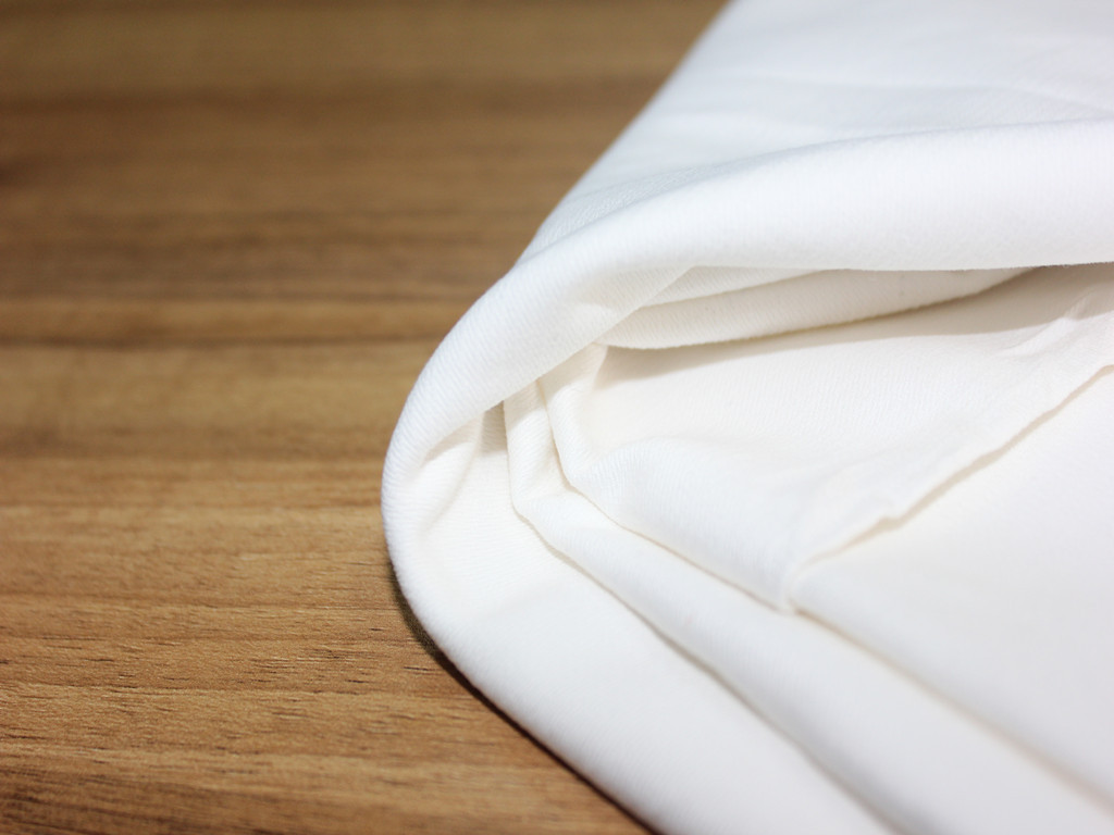 20年厂家直销纯白色提花 服装面料 全棉