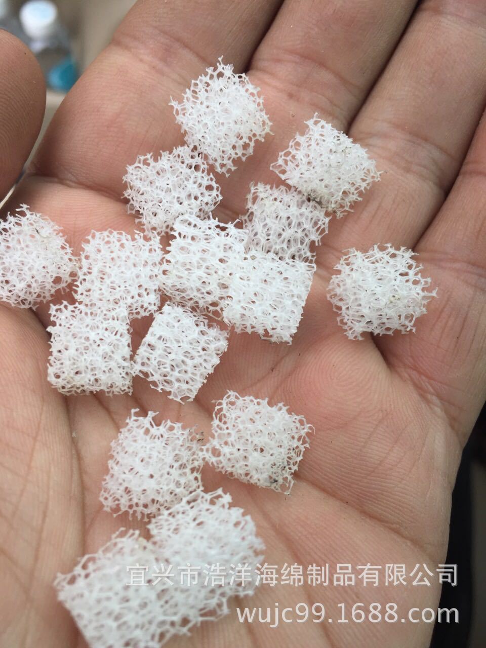 厂家直销聚氨酯海绵填料定制50*50*50mm 活性生物聚氨酯亲水填料