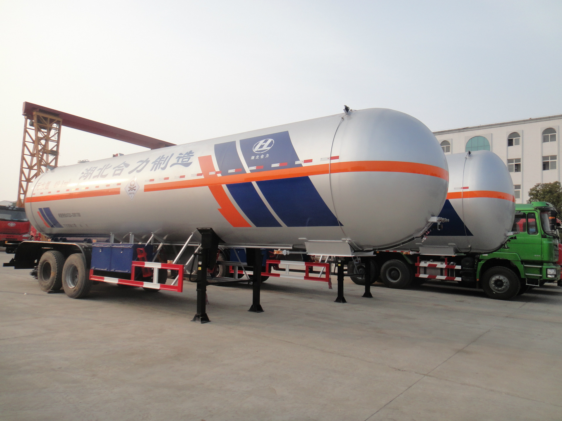 液化气体运输车 液化石油气槽罐车 lpg罐车价格