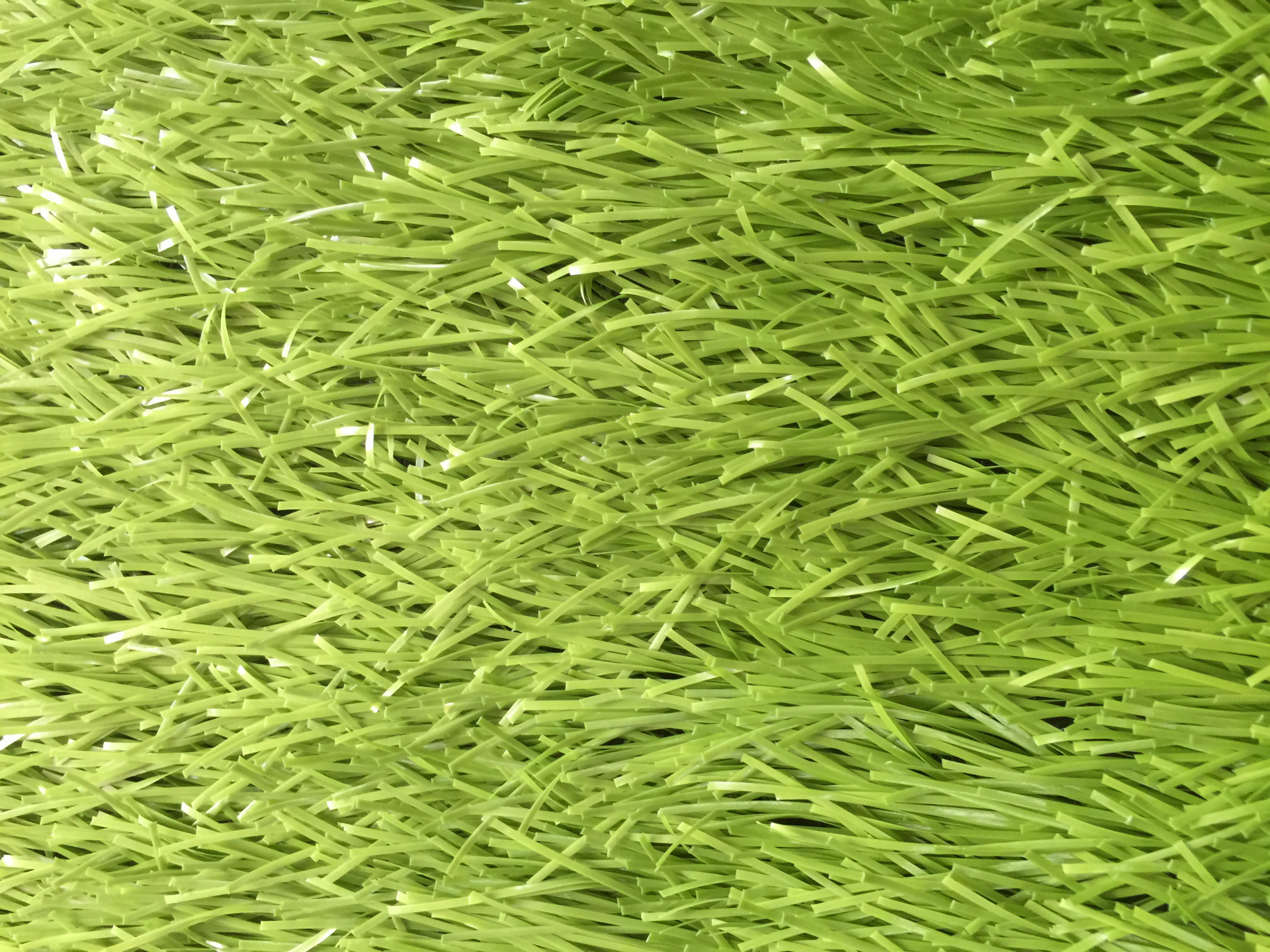 厂家直销新国标厂家直销优质足球场专用人造草坪耐磨加筋高韧草丝人造