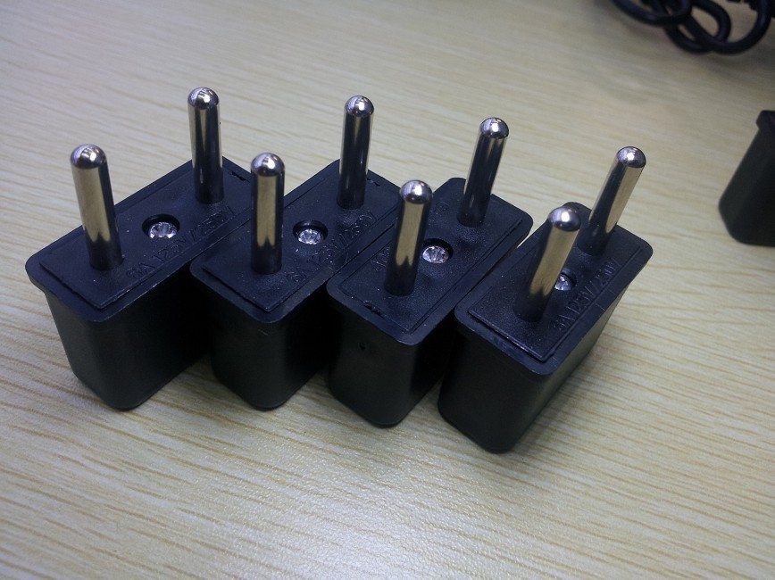 美规转欧规 转换插头 欧规旅行转接头万能转换插 us to eu