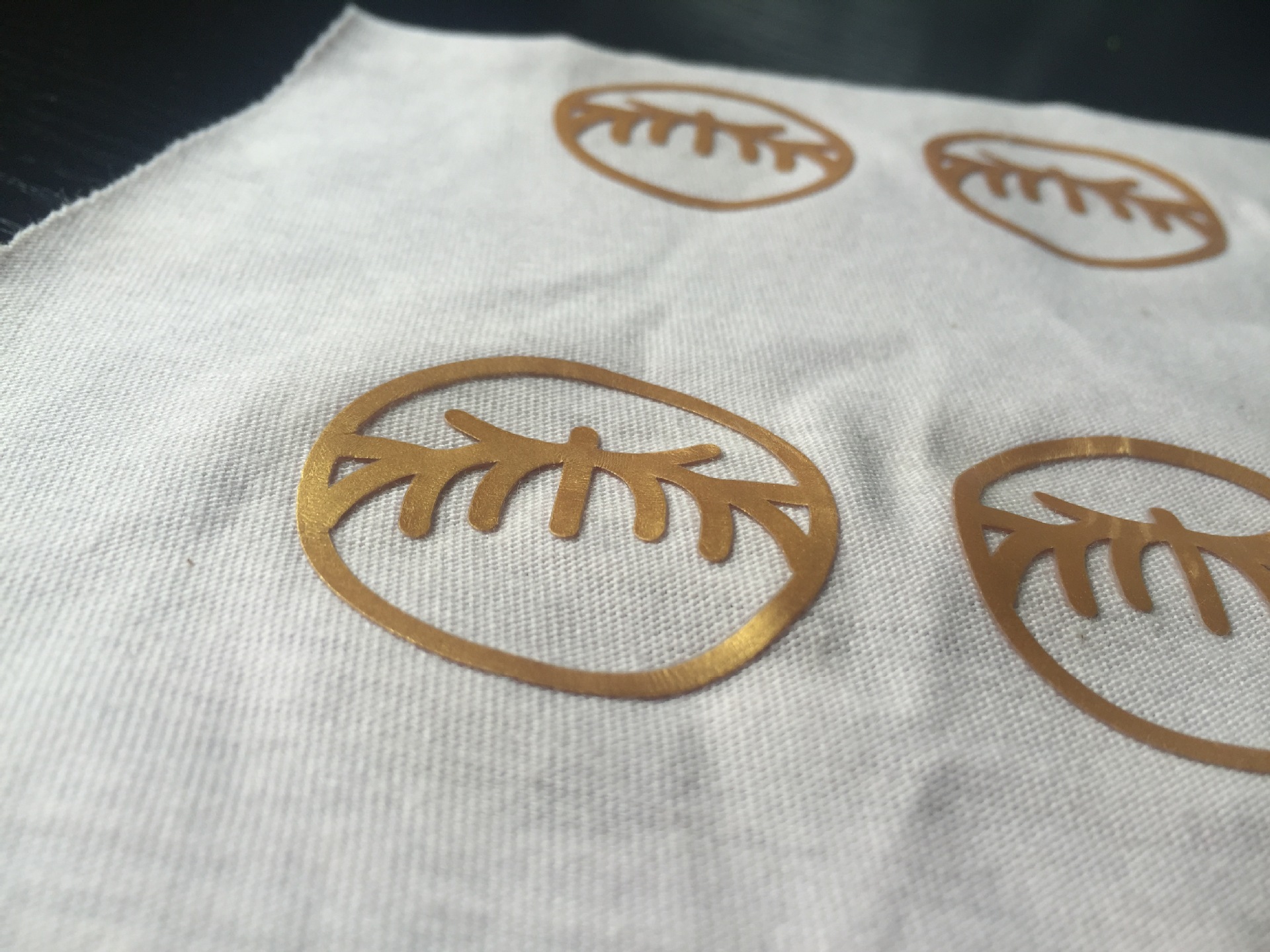 环保3d立体厚板热转印烫画 来图来样定制 商标来样制作 厂家直销