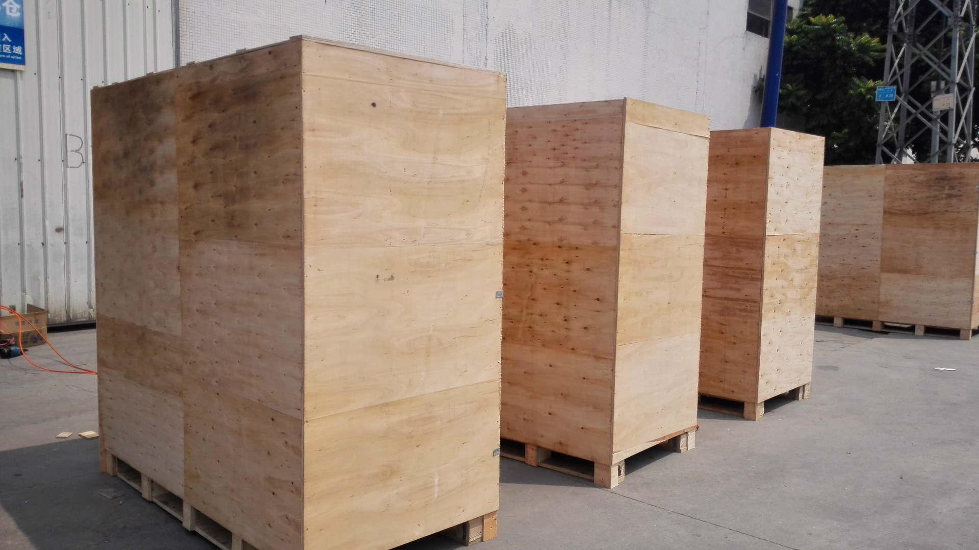 专业生产设备包装箱子现场打包 围板箱周转木托盘熏蒸佛山卡板