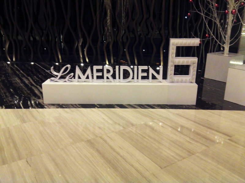 厂家直销定制 三维金属 立体字 led发光字 实心字 舞台展示道具