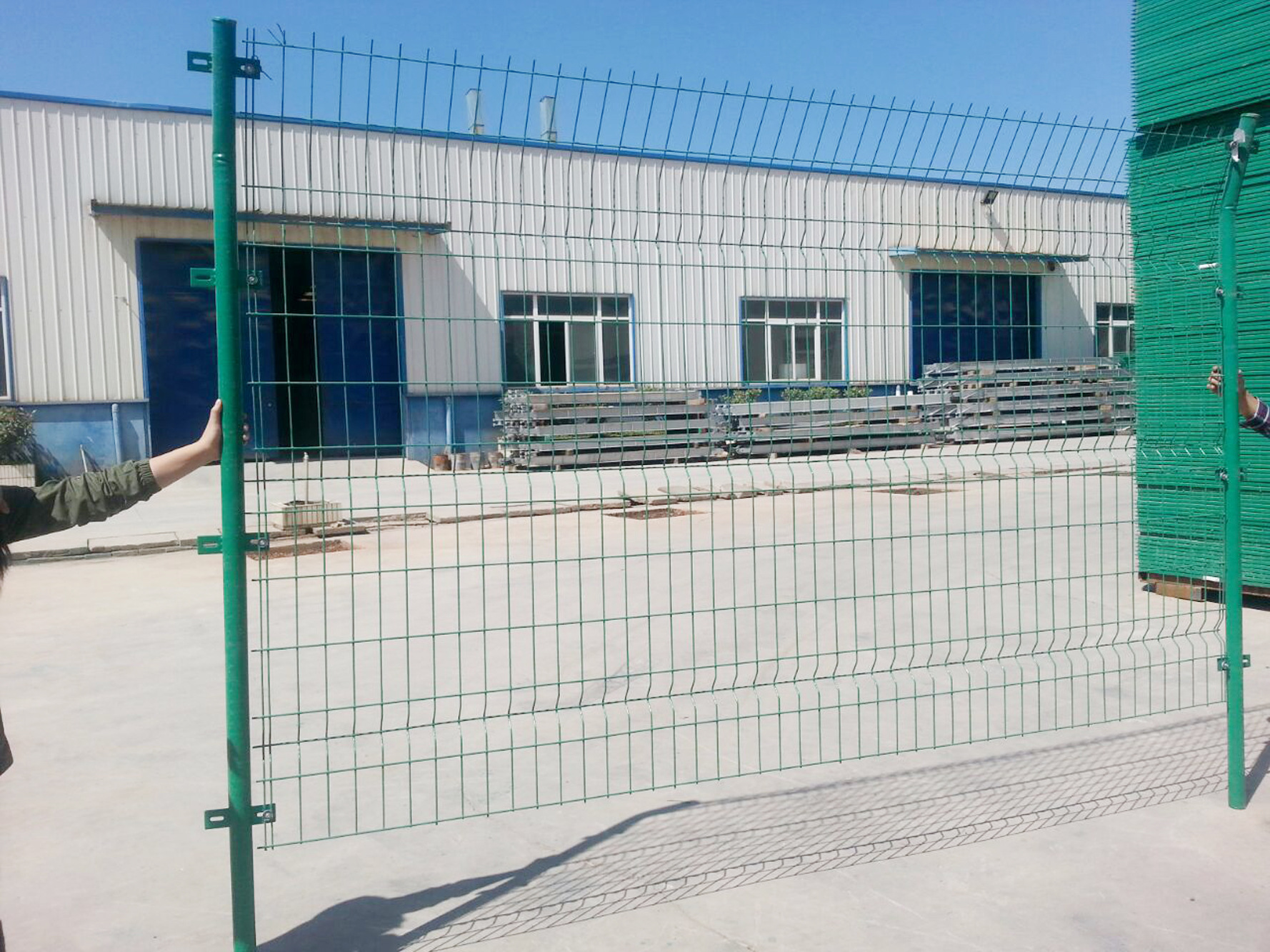 河北厂家供应铁路护栏网 边框护栏网 绿色围栏网