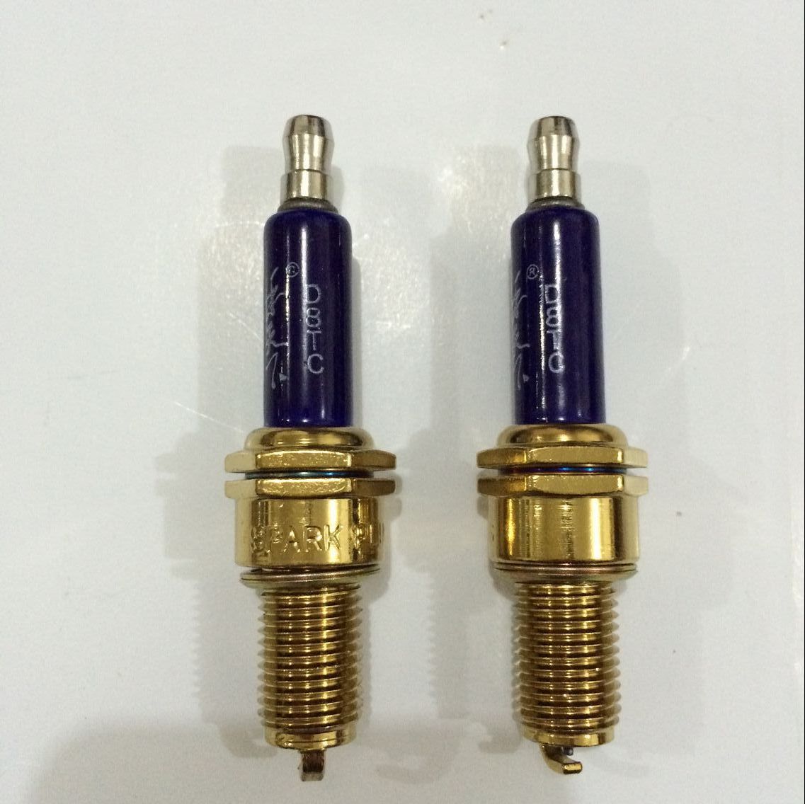 供应春雷双瓷依金火花塞 125 d8tc