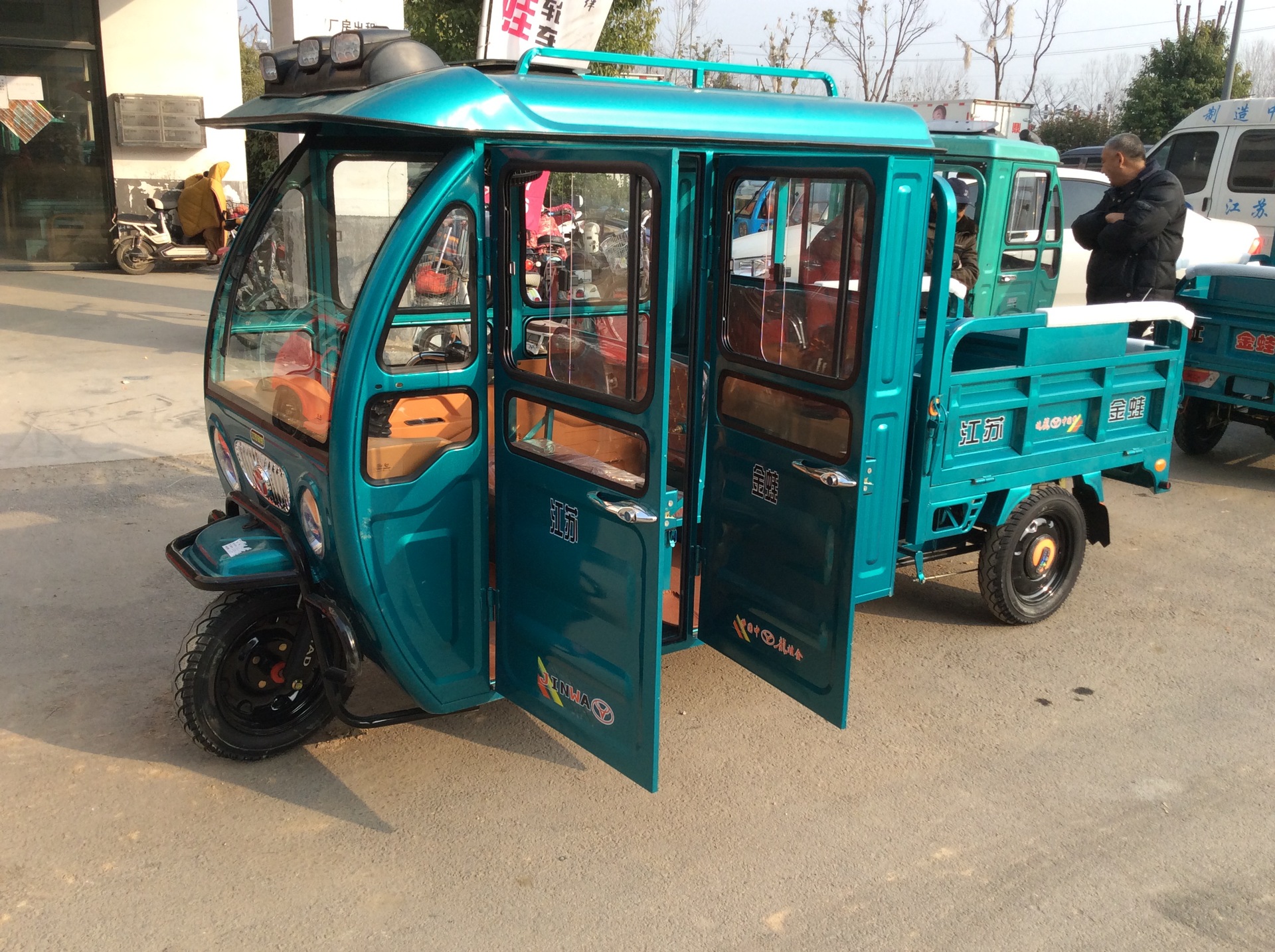 供应半封闭电动车双排座电动三轮车 厂家批发双排半封闭电动车