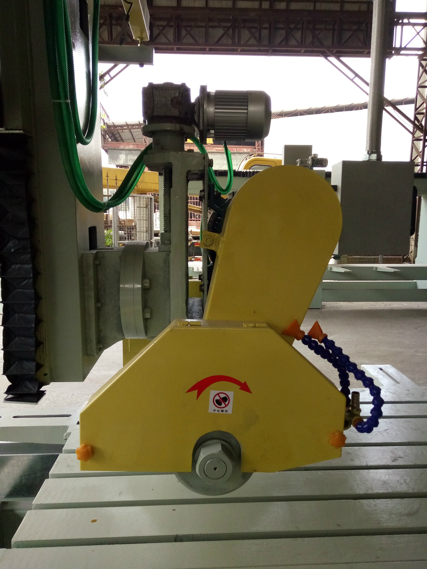 新型大型仿形机&mdash;&mdash