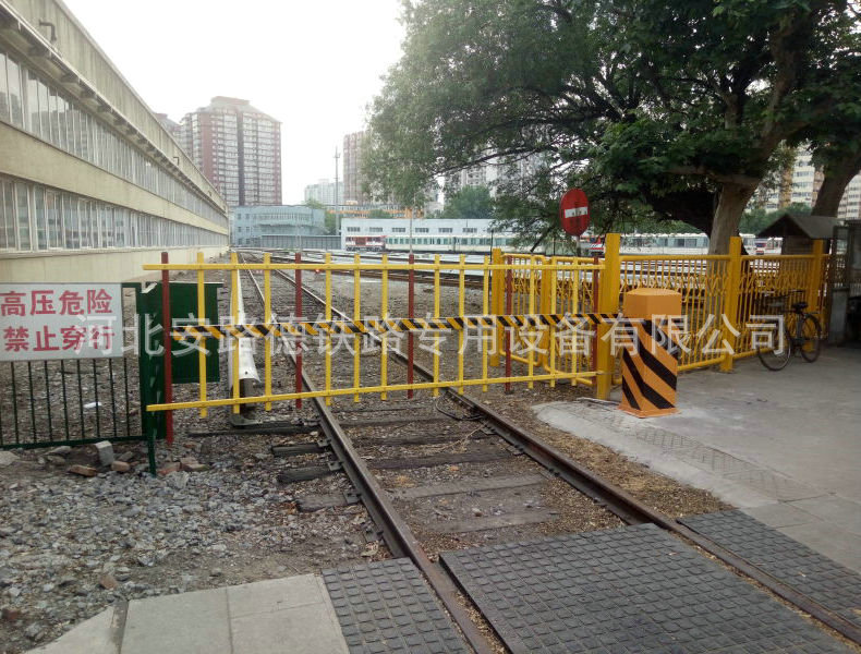 铁路道口栏木机厂家铁路道口栏木机设备 河北铁路道口栏木机