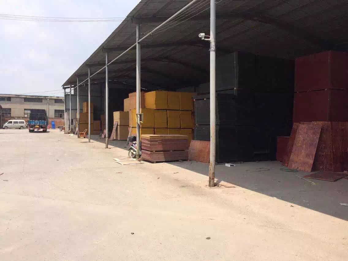 覆膜板 建筑模板18mm红面胶防腐胶合板 大量供应建筑工地用木模板