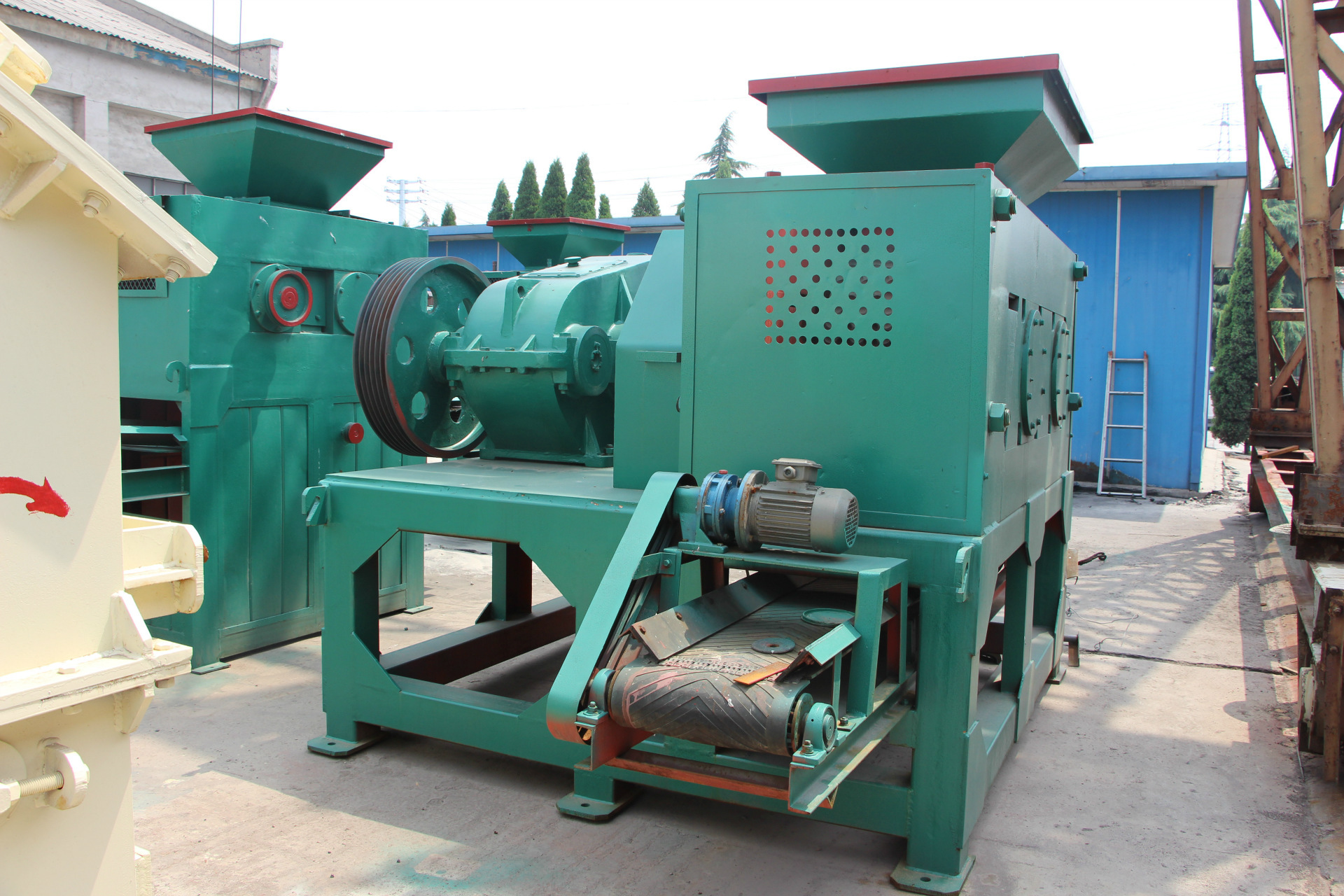 不一样的感受发展动向鑫迪压球机