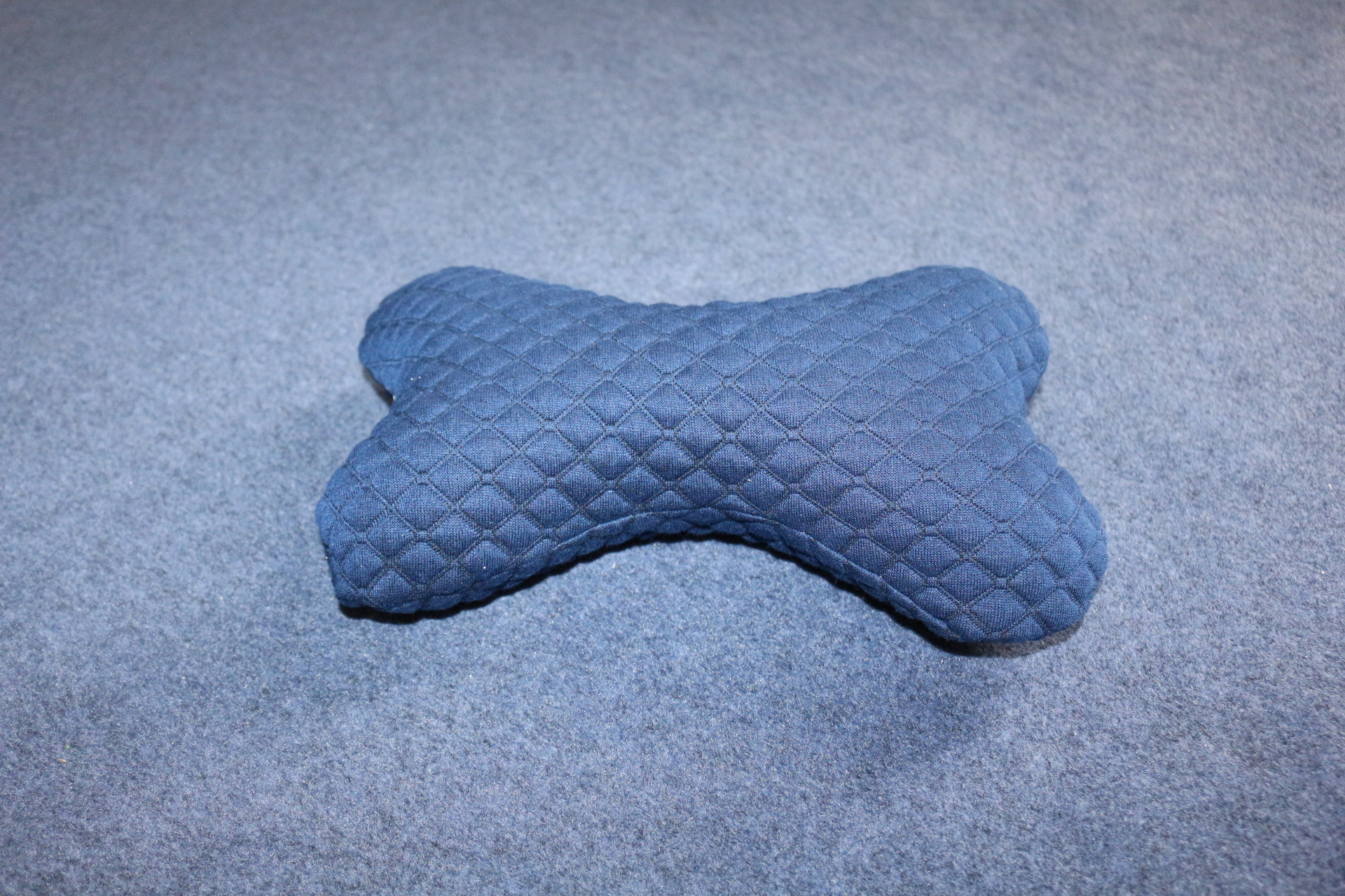 u型枕头小骨头形状乳胶枕 孩子喜欢的枕头环保无污染