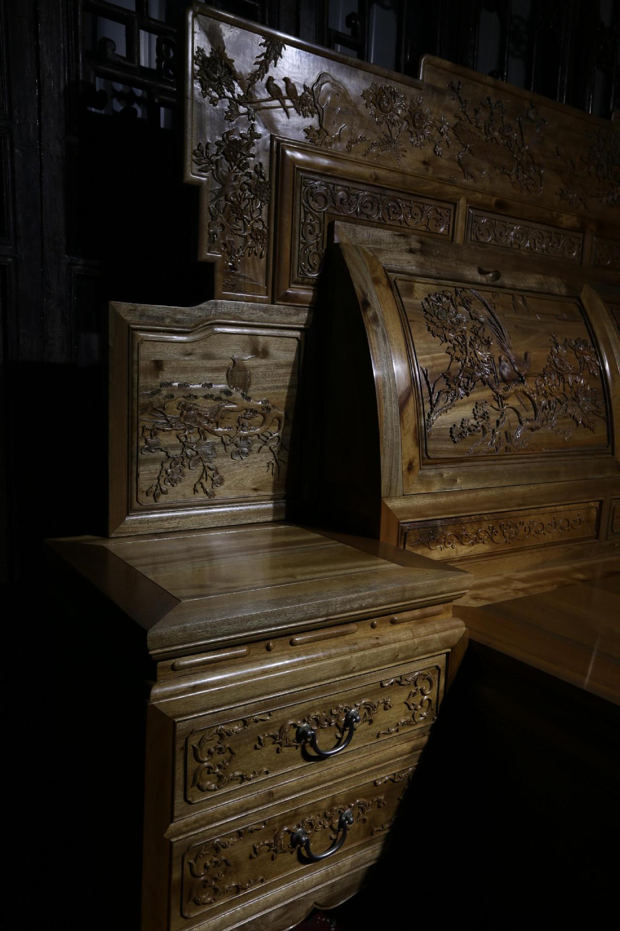 四川奇木古典家俱有限公司 供应信息 跳床 金丝楠雕花大床 金丝楠雕