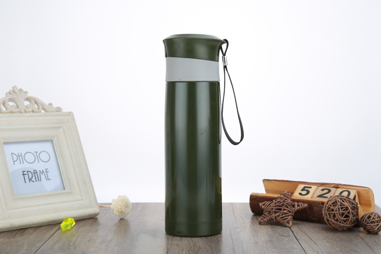 军绿色吊带保温杯600ml