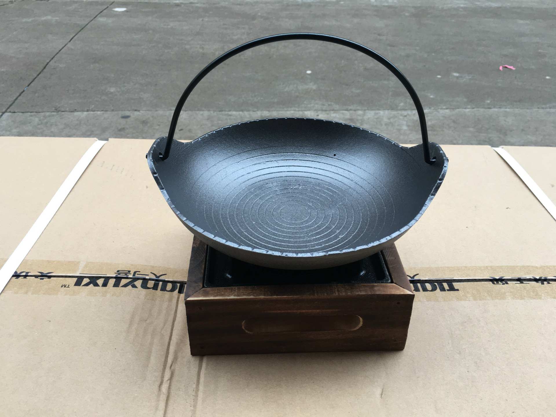 厂家直销 日式铁炉 铸铁四方炉 铸铁酒精炉 吊锅炉子 干锅仿古锅