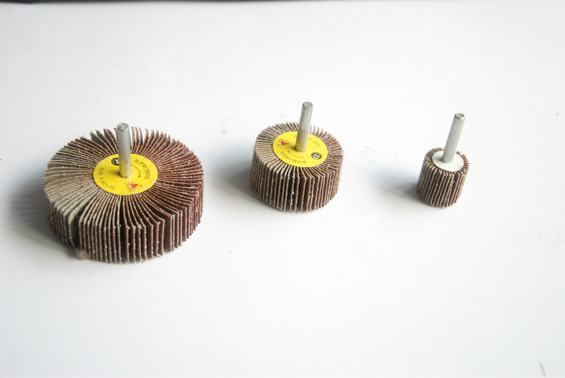 【供应】带柄百叶轮磨头 砂布磨头 抛光磨头百页轮磨头6*20*16