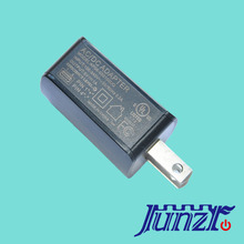 供应5V 1A日规PSE JET省令一项小体积直插头USB充电器电源适配器