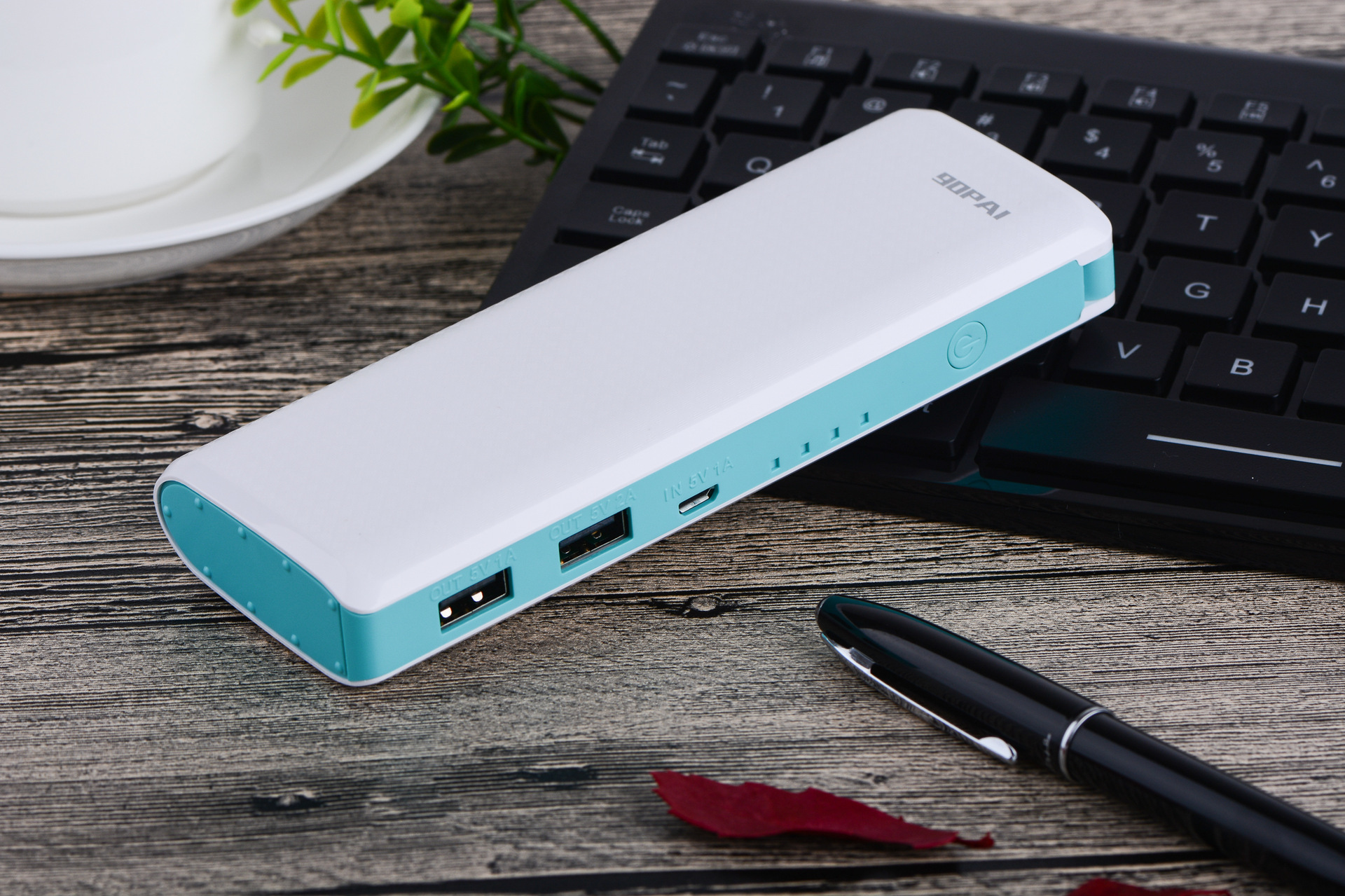 移动电源8000mah毫安 手机充电宝 通用型礼品厂家直供