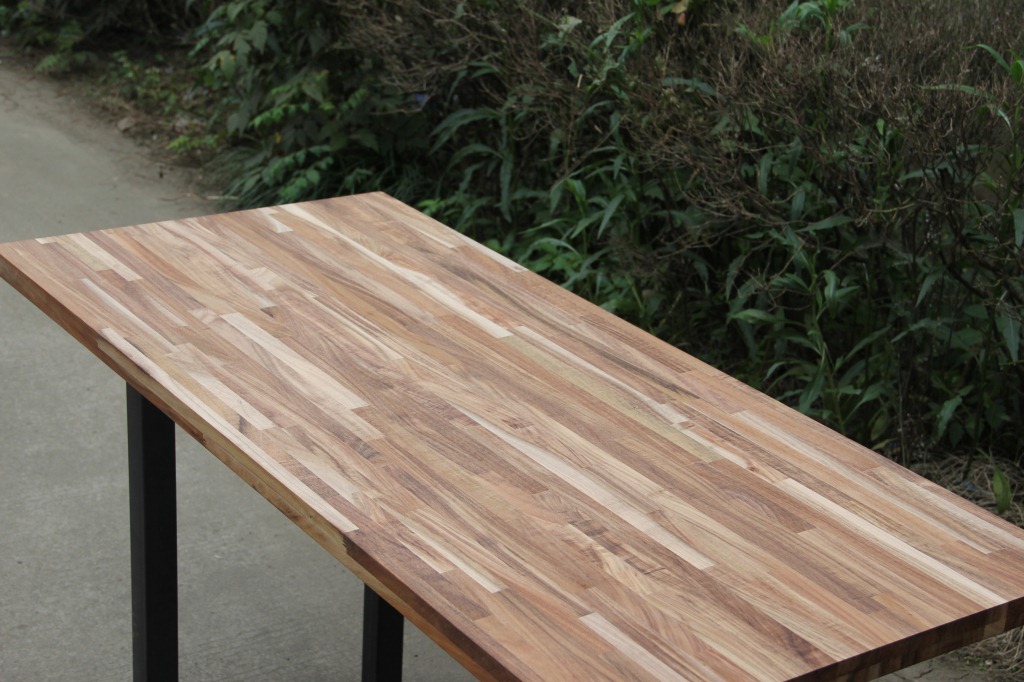 实木拼版台面板可媲美黄花梨的海南相思木实木台面板,餐桌面板