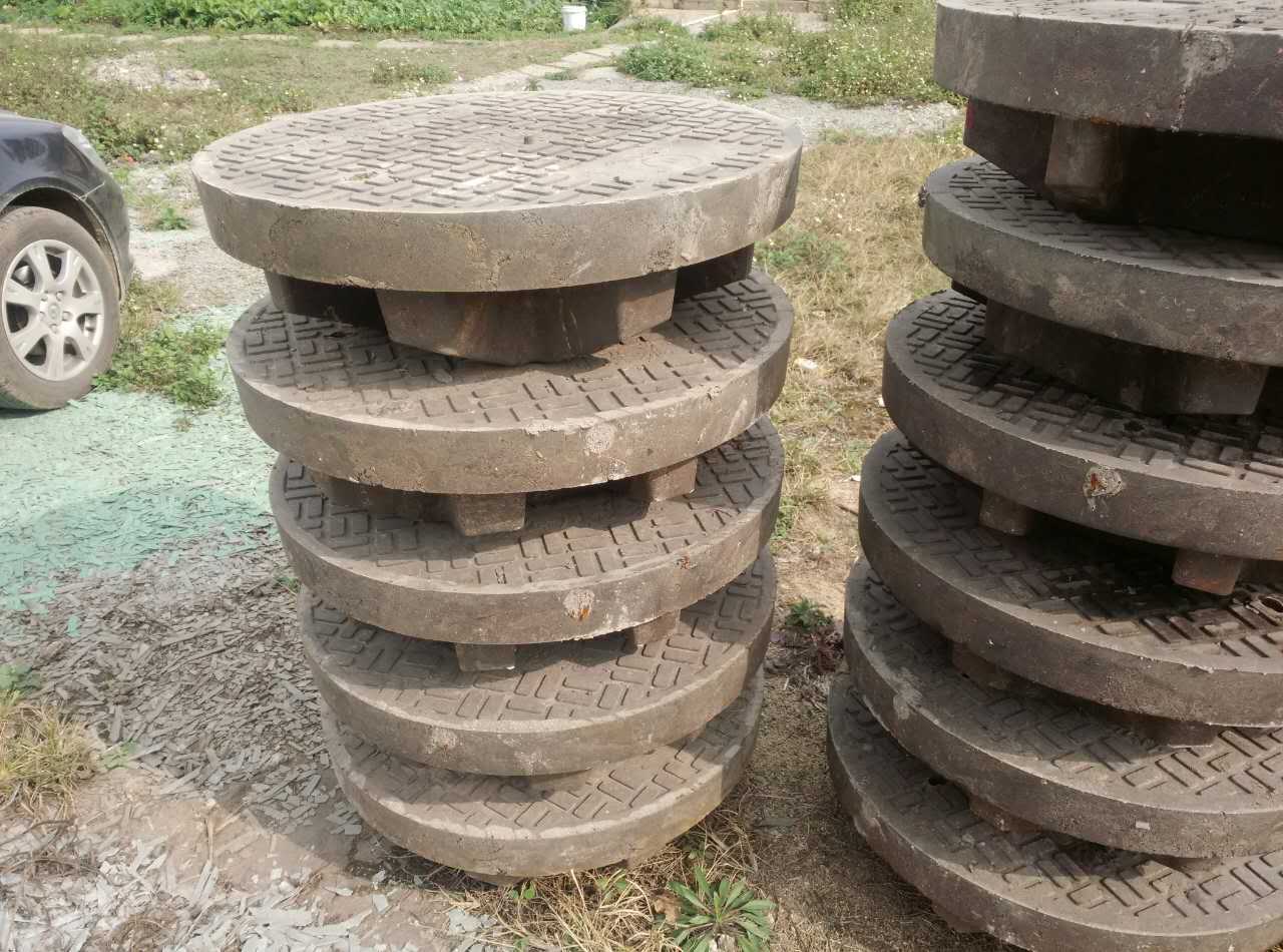 南宁钢筋砼井座与复合材料井圈 市政用混凝土底座复合井盖