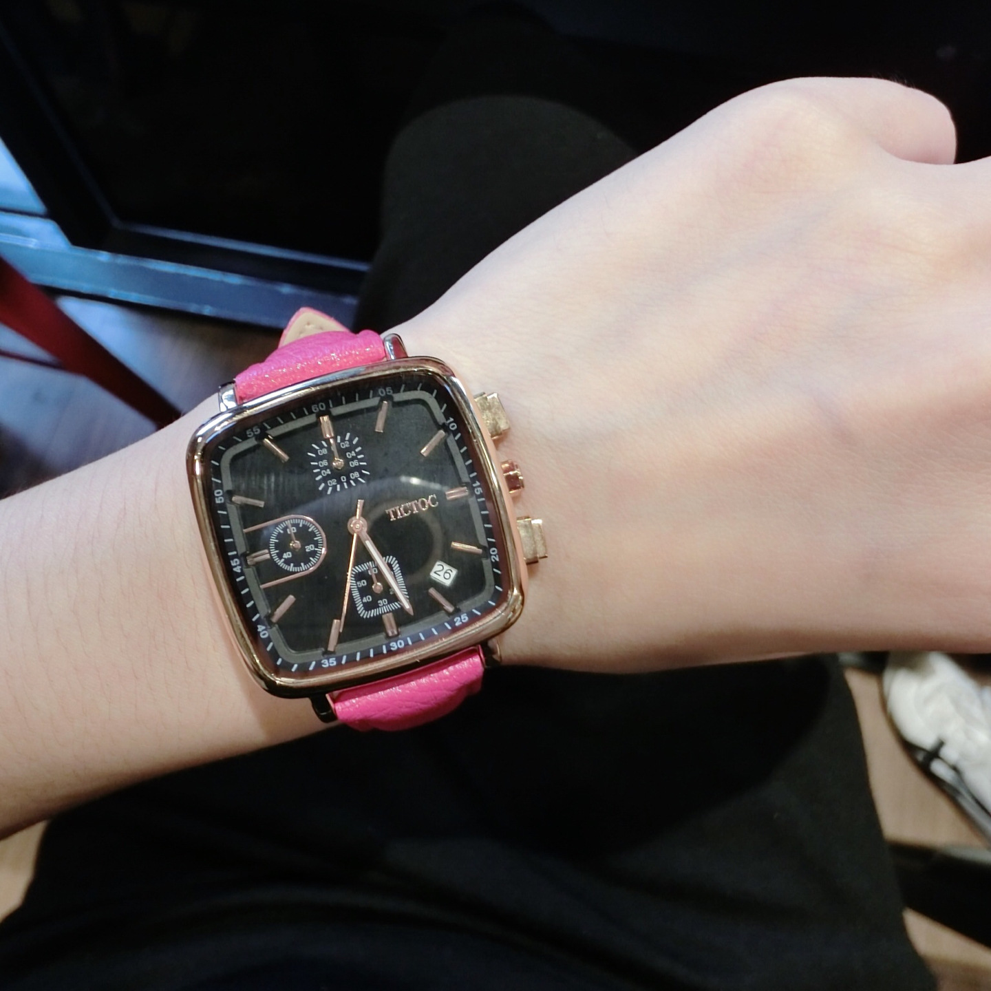 韩国潮流时装品牌tt皮带腕表 中性个性手表时尚手表 微商一件代发