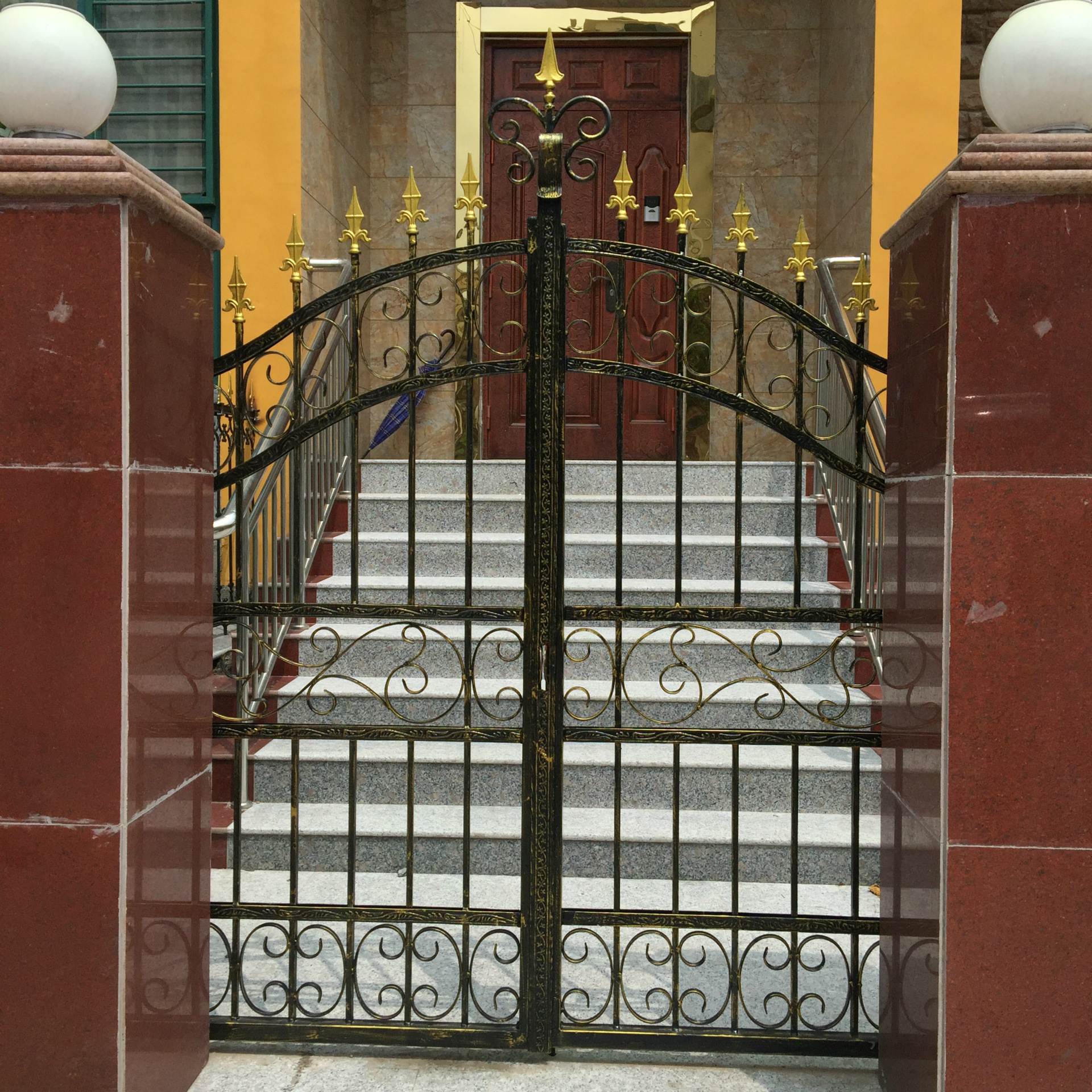 衢州厂家直销成品欧式别墅铁艺大门双开门小门仿古铁门对开门