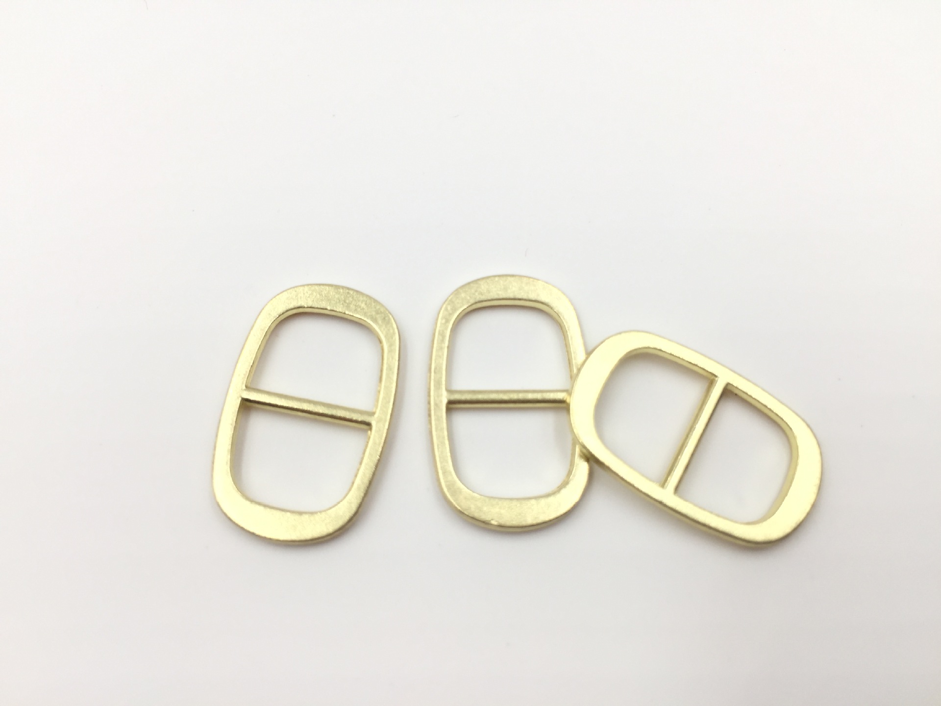 供应内径10mm平面哑光金色椭圆型电镀金属日字扣鞋扣三档扣