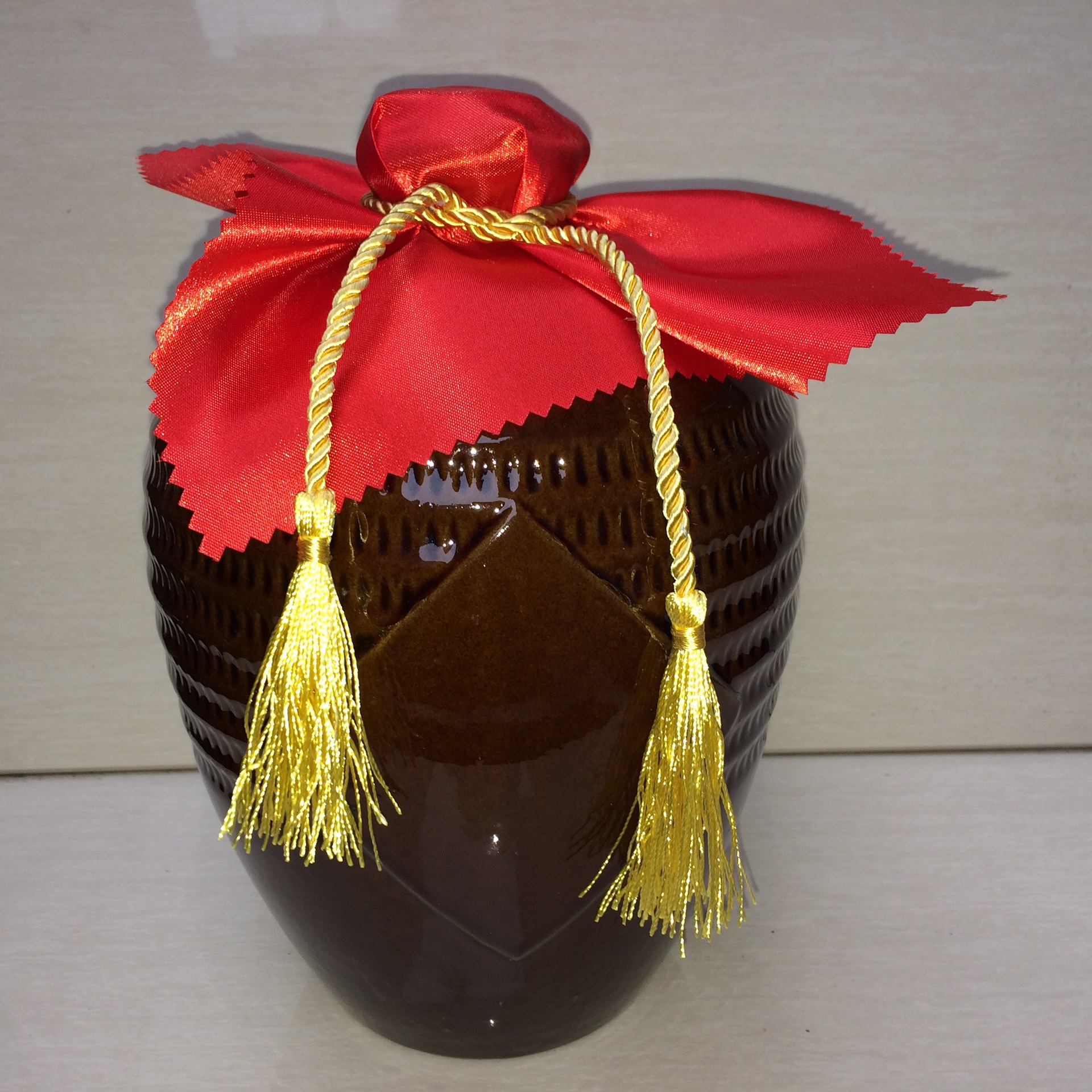 厂家直销宜兴陶瓷酒坛批发2500ml5斤通用菱花紫砂酒坛质优价廉