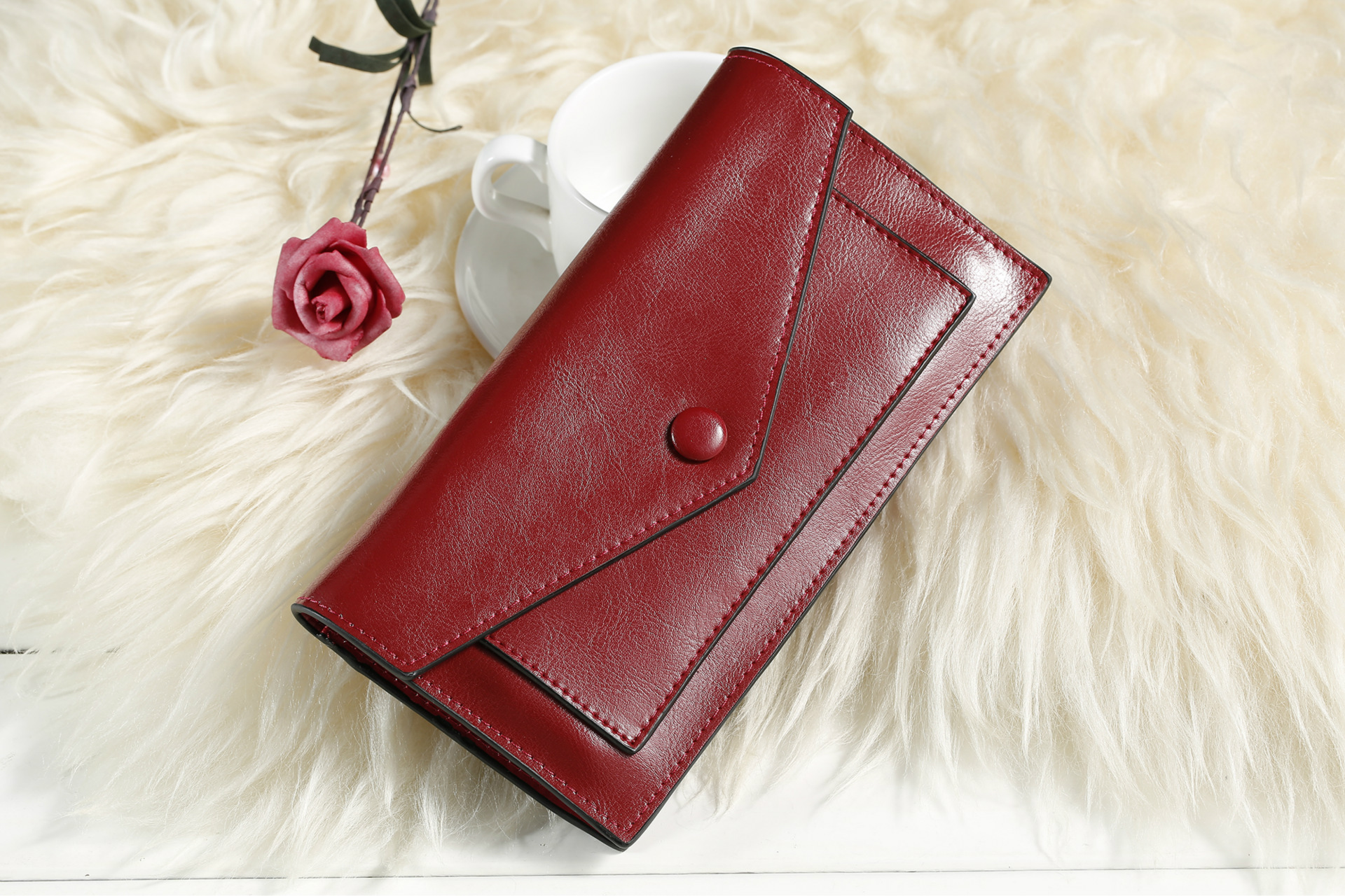 2016新款欧美时尚牛二层皮女士皮夹 经典信封外形纯色女式钱包