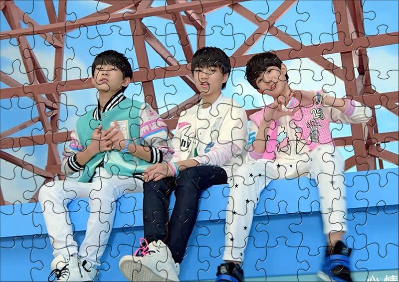 diy创意tfboys拼图 120片a4拼图 可来图订制 配相框 pt011