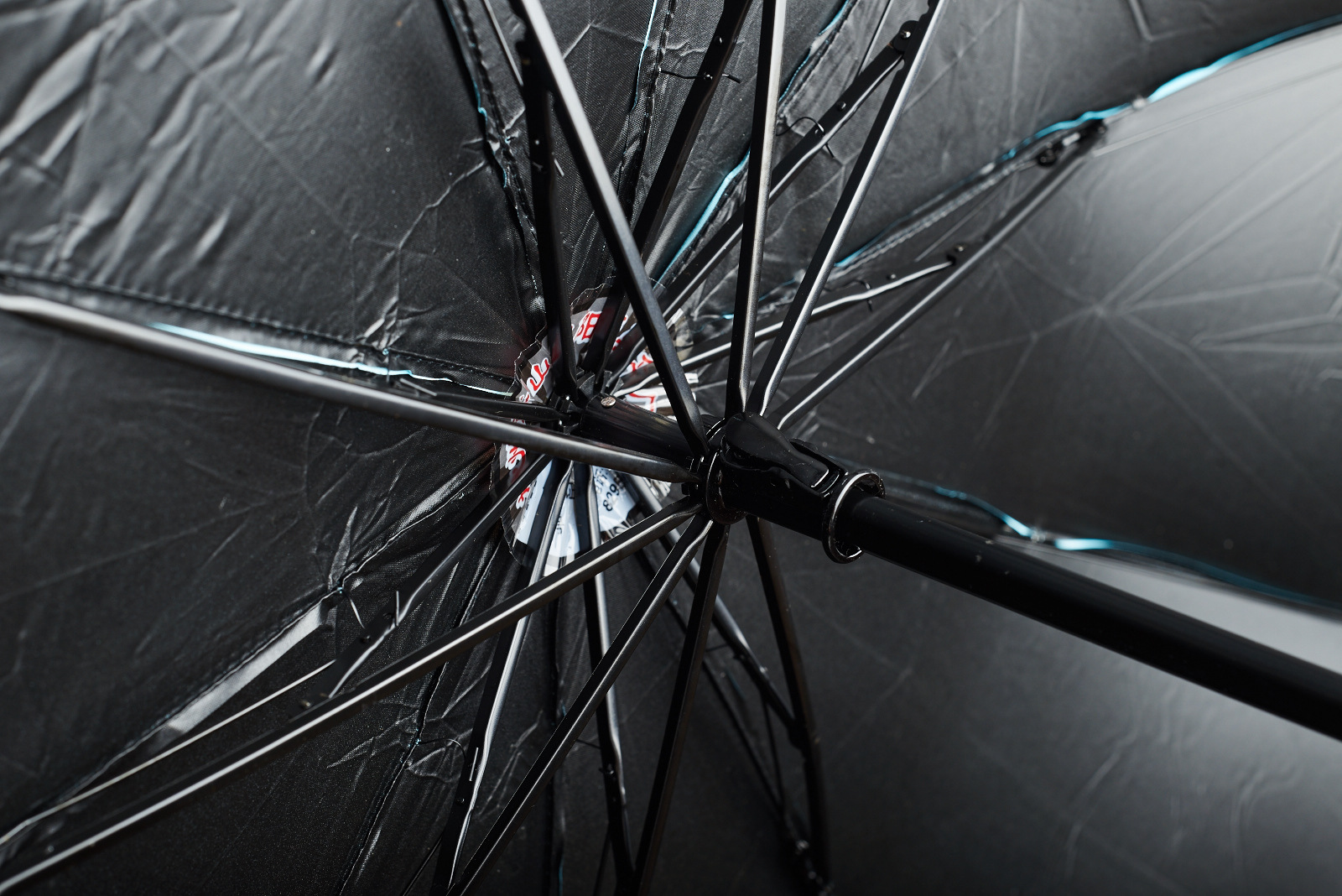 雨伞批发定制logo铁骨架10面太阳伞黑胶布宽边卡通猫三折.