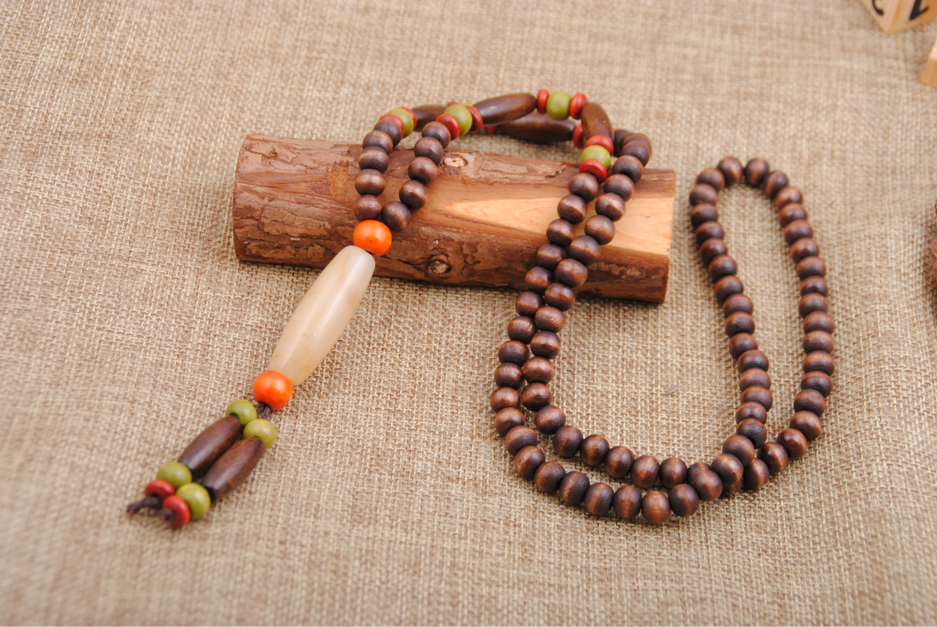 新款民族风复古木质项链原创手工流苏长款毛